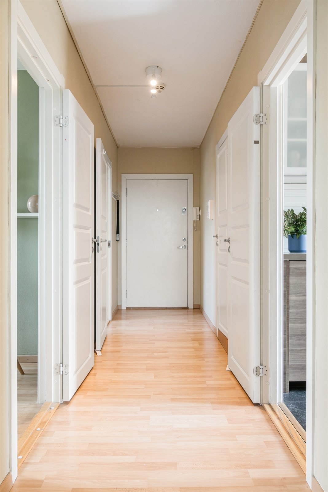 Allerede ved første øyekast blir du møtt med et behagelig og imøtekommende inntrykk av leiligheten. Galleribilde