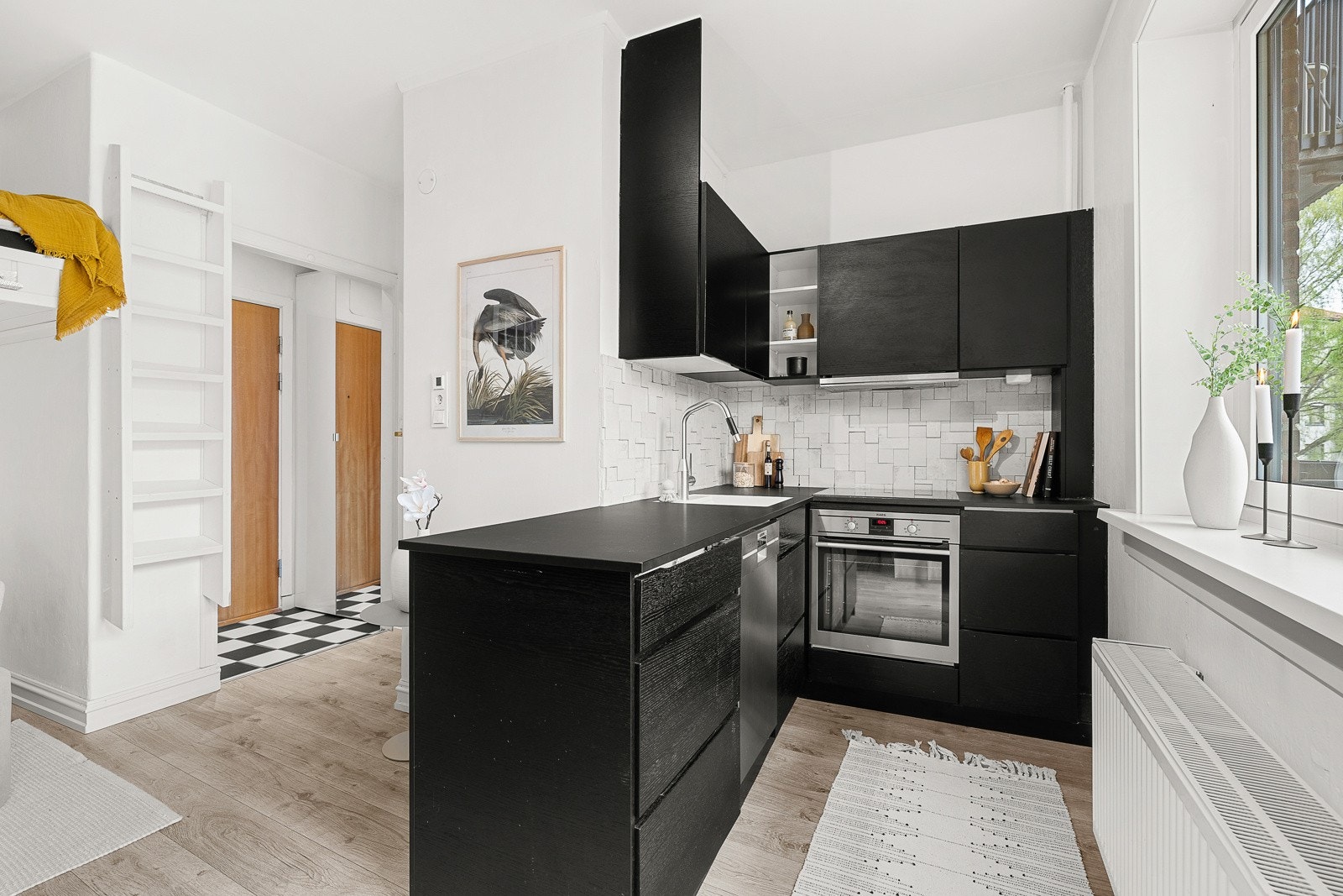 Kjøkkenet er arealeffektivt. Galleribilde