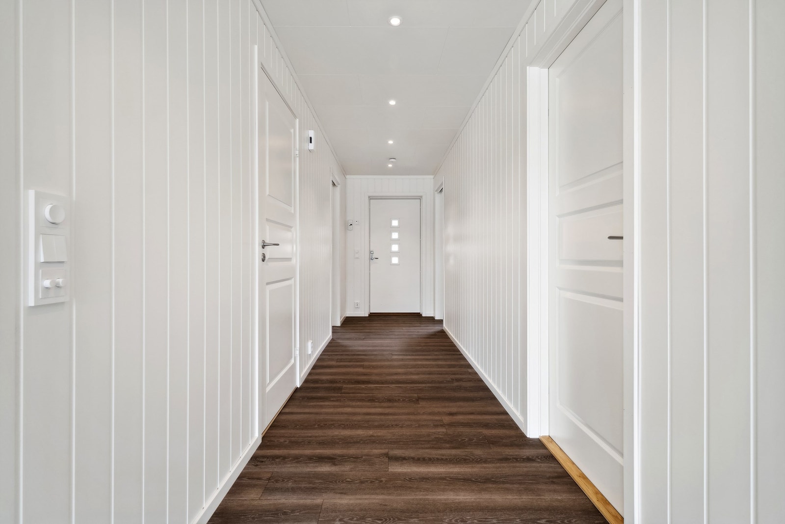 Entré/gang. Varme i gulv. Galleribilde