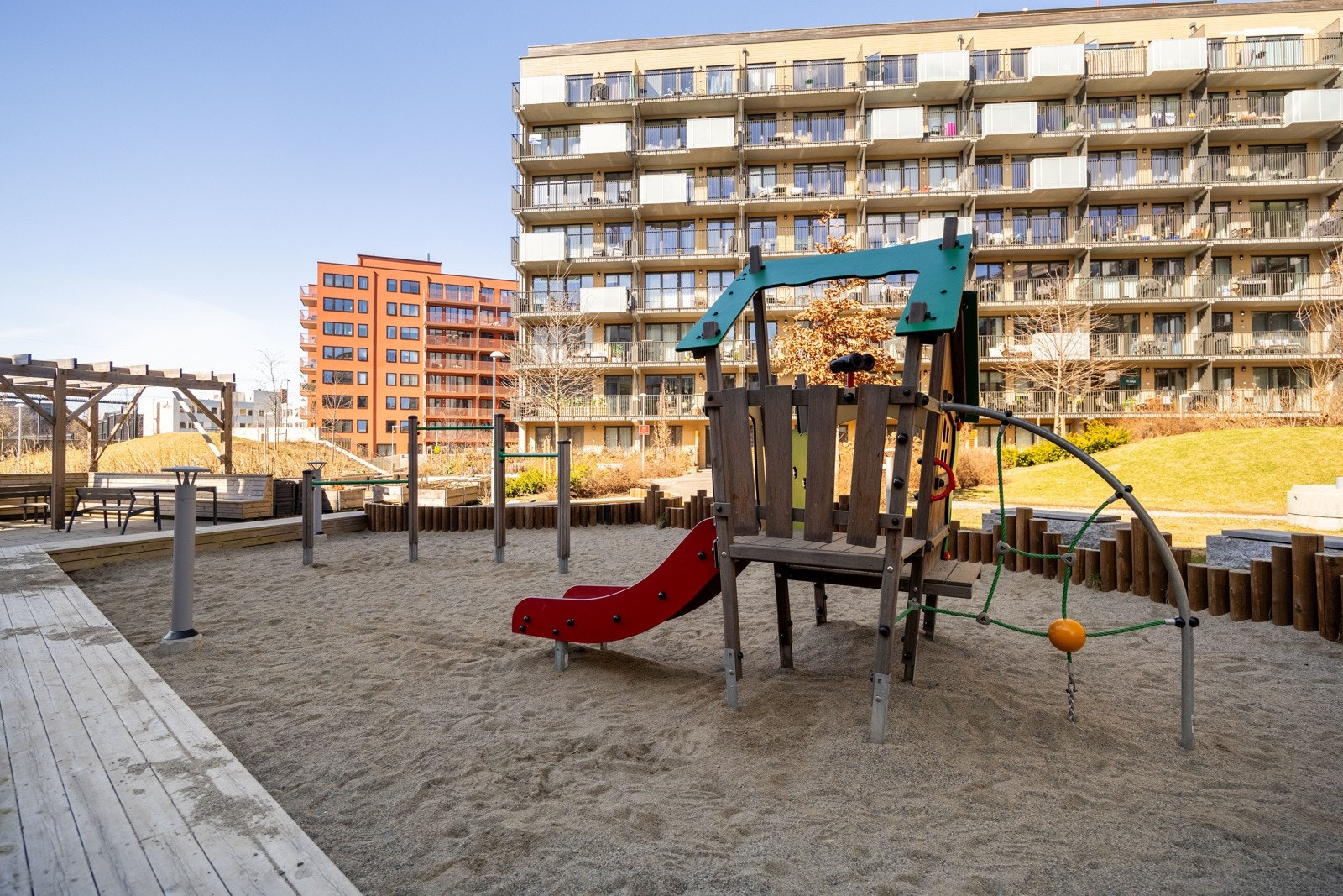 Felles lekeplass for de minste utenfor borettslaget! Galleribilde