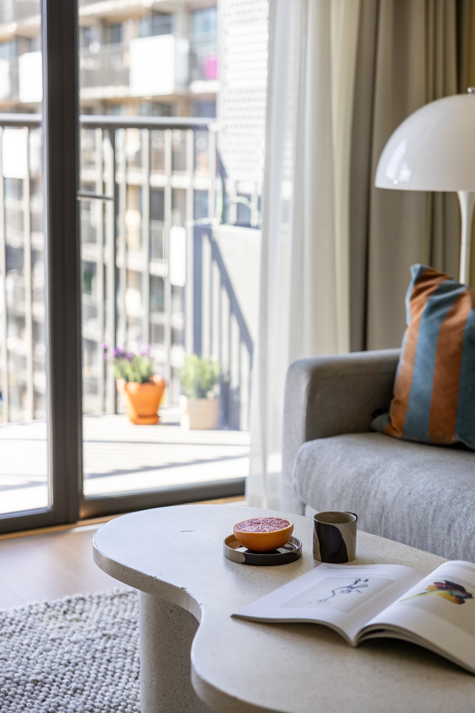 Lekre detaljer i stuen. Galleribilde