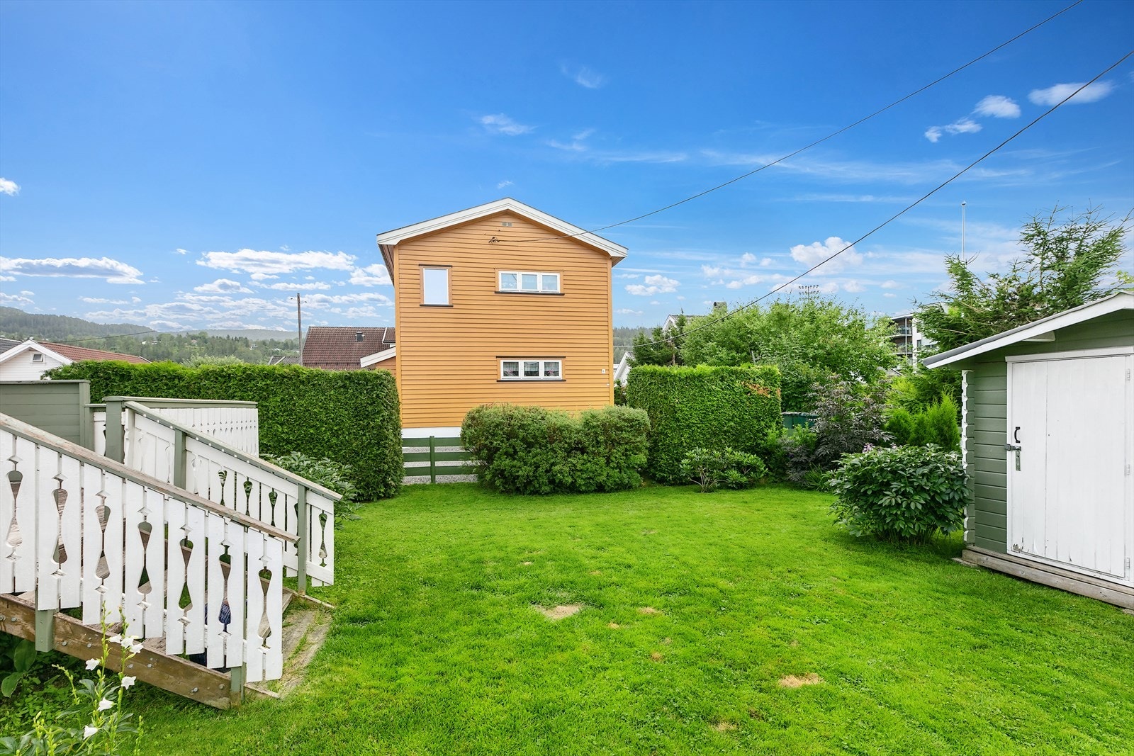 I hagen er det en utvendig bod med plass for lagring. Galleribilde