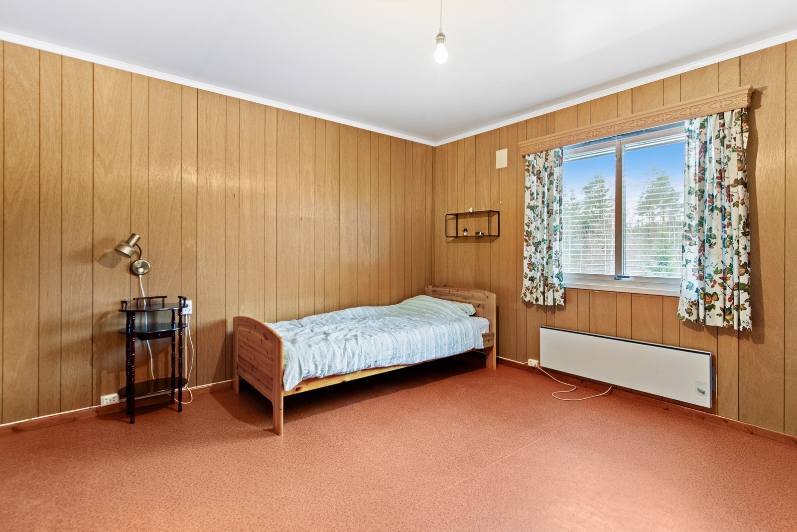 Meget romslig soverom innerst i boligen. Galleribilde