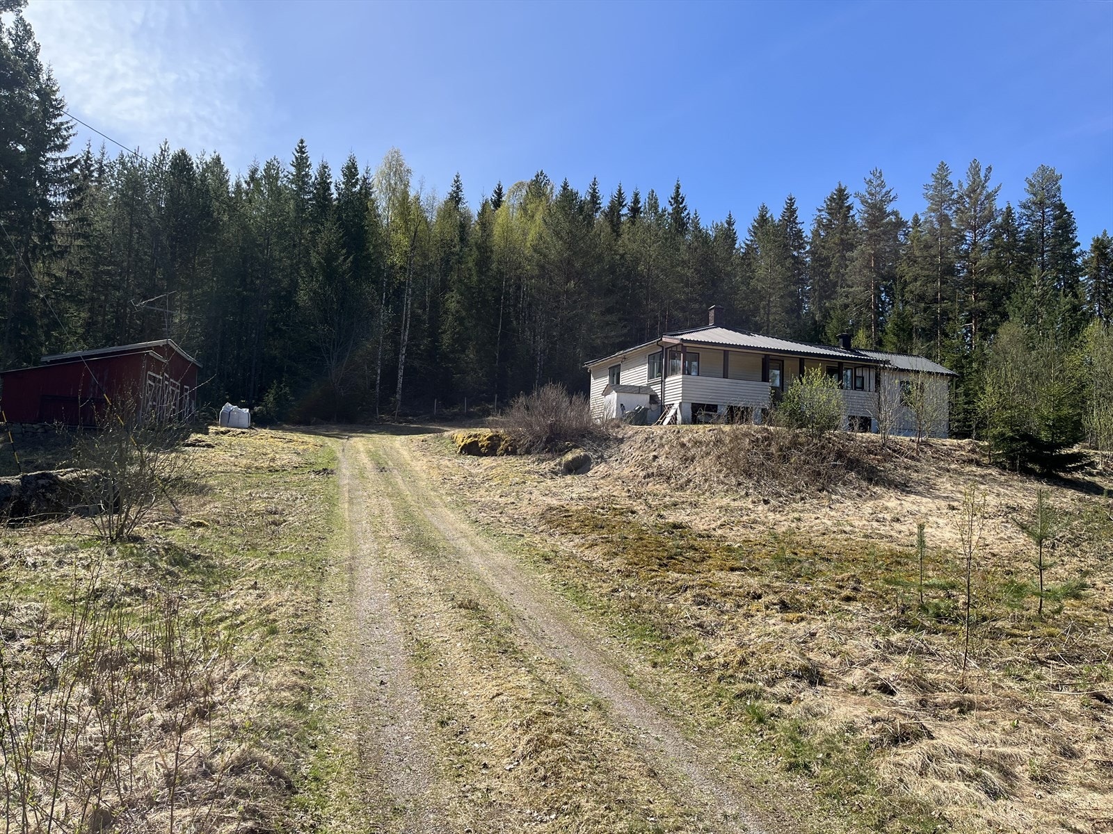 I idylliske omgivelser på finnskogen finner man denne eiendommen. Galleribilde