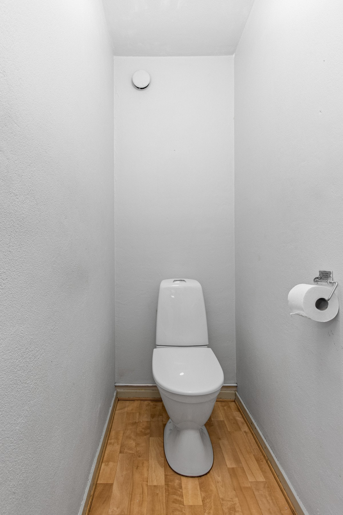 Toalett. Galleribilde