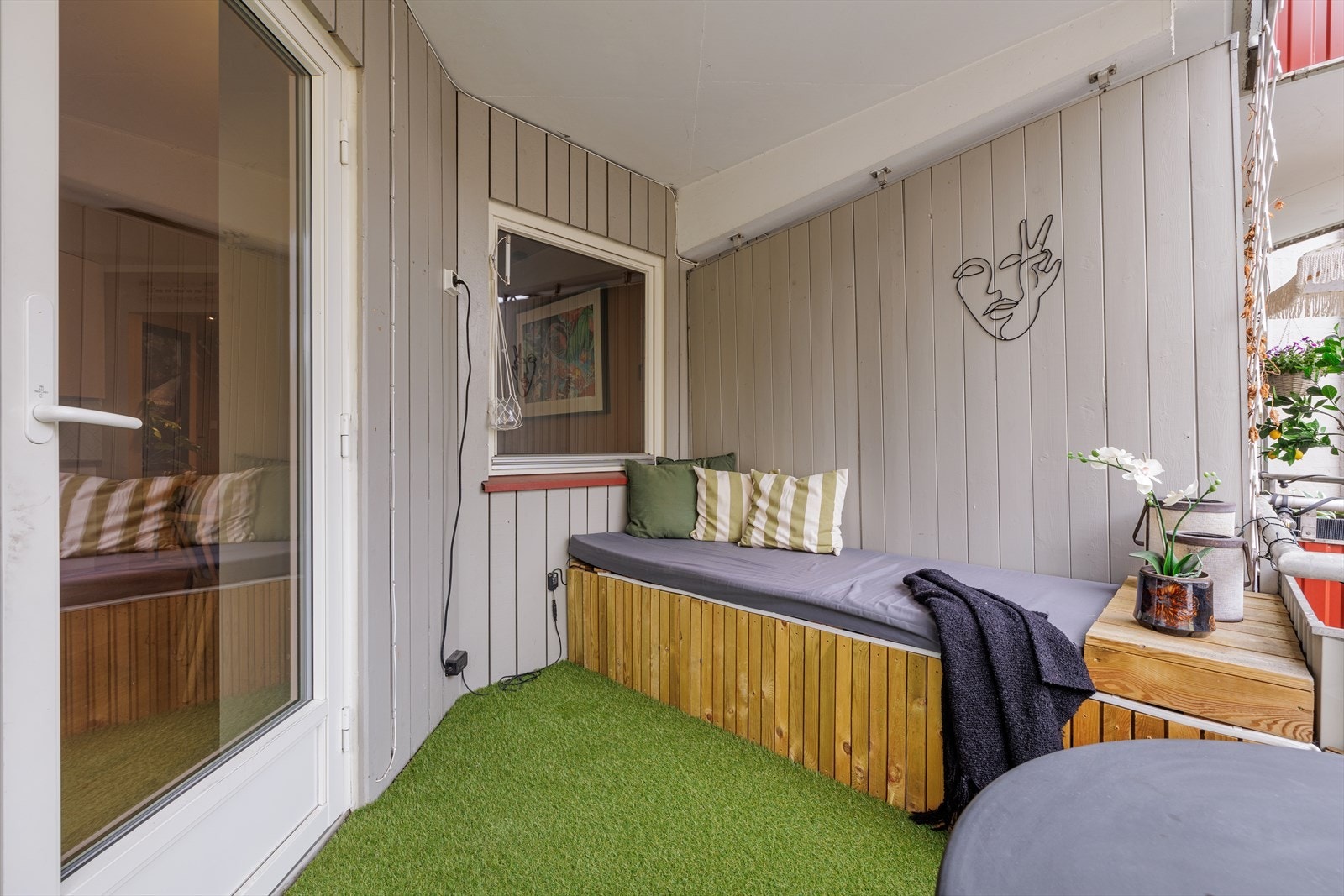 - God plass til utemøblement - Galleribilde