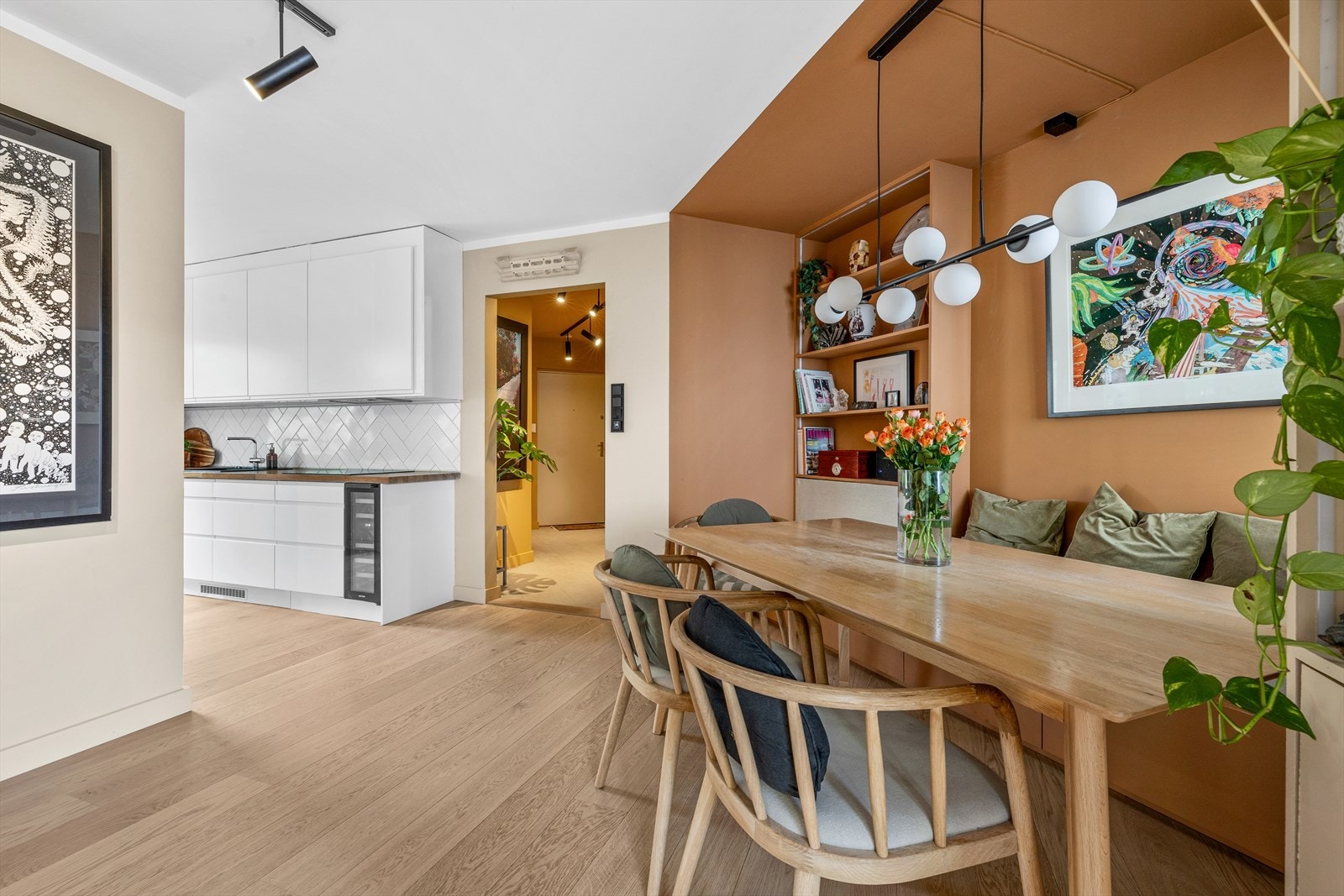 - Internett og kabel-TV er inkludert i felleskostnadene - Galleribilde