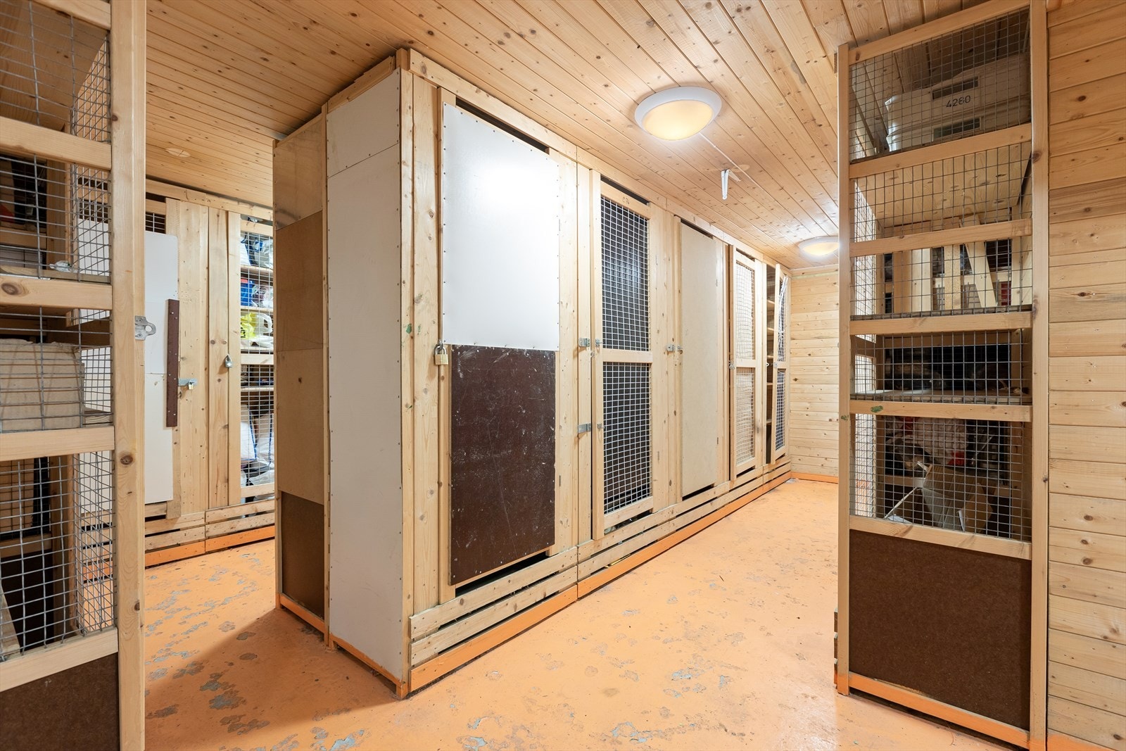 Leiligheten disponerer "matbod" i fellesareal Galleribilde