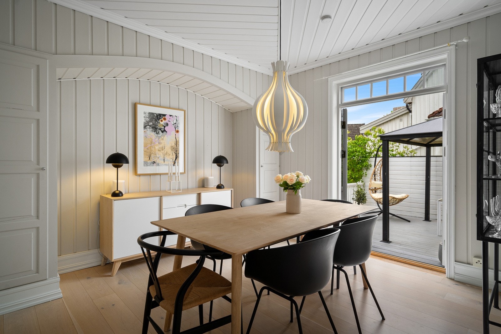 Her kan man dekke langbord til hyggelige lag for familie og venner Galleribilde