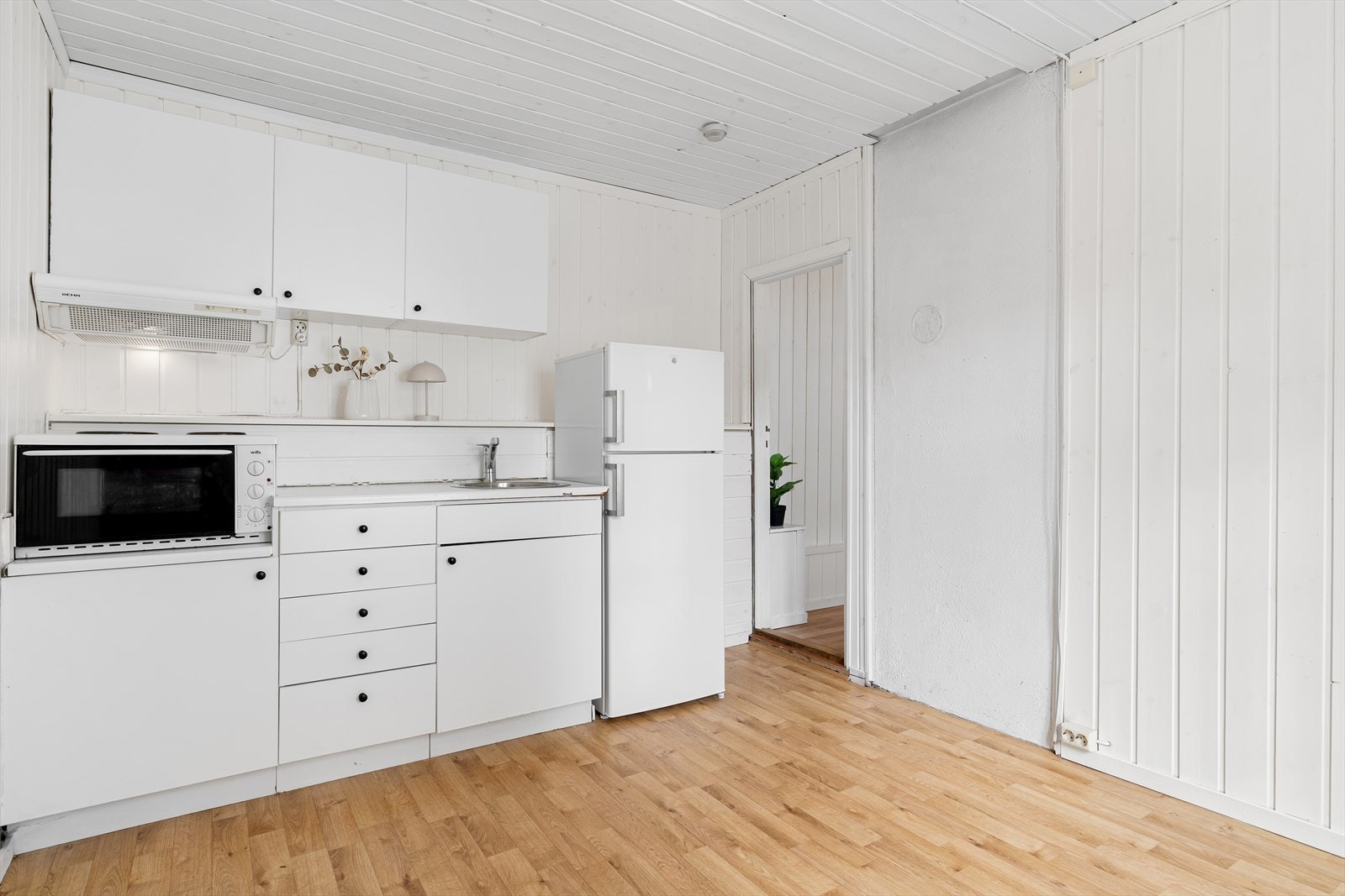 Kjøkken/stue. Ikke byggesøkt og godkjent. Galleribilde