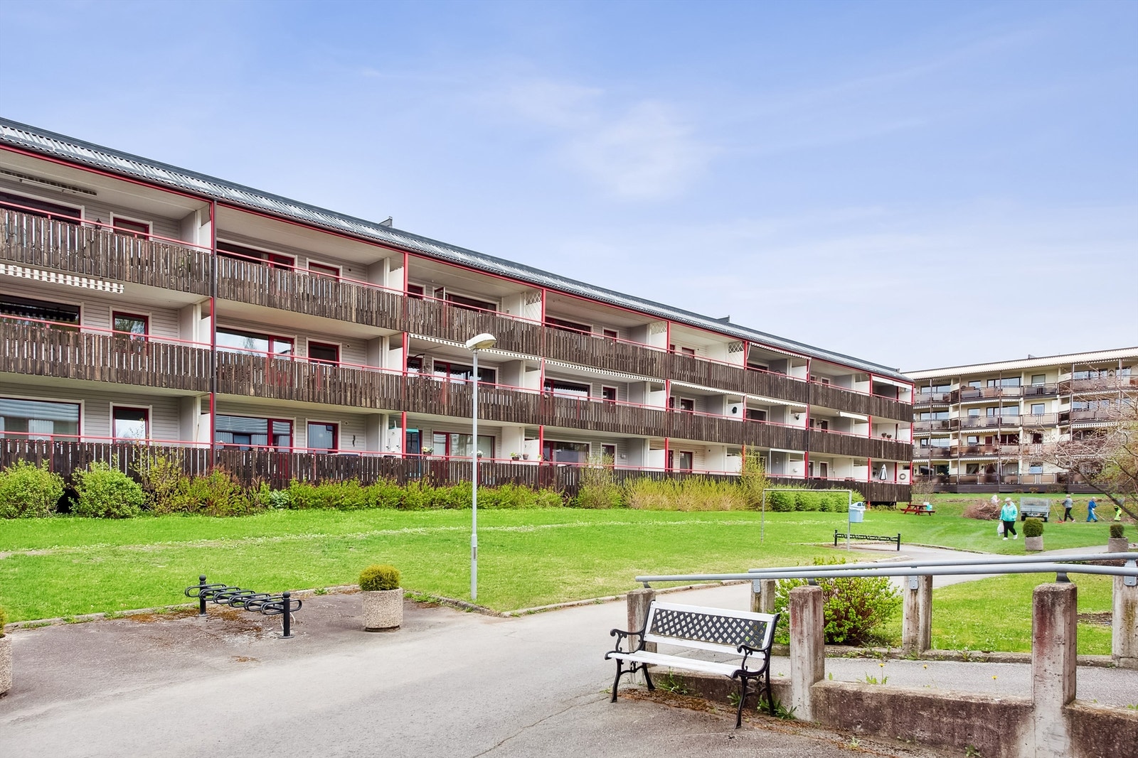 Velkommen til E.J. Berghs veg 17B! En romslig 4-roms leilighet med solrik balkong. Galleribilde