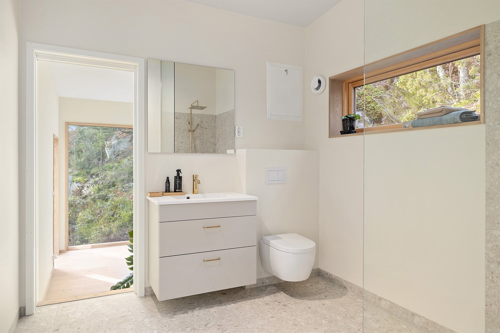 Bad i anneks Galleribilde