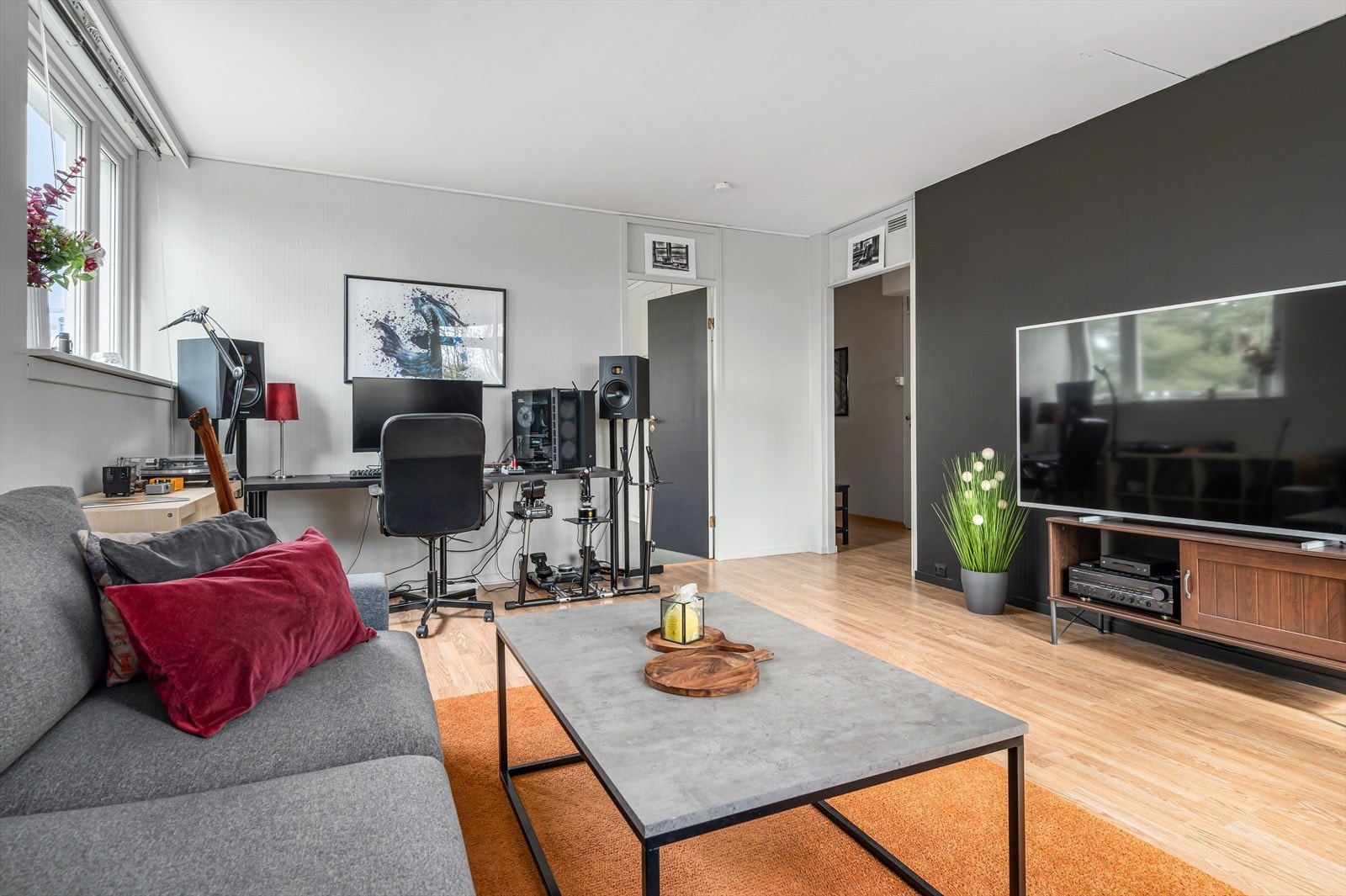Leiligheten har en praktisk planløsning som gjør det enkelt å møblere. Galleribilde