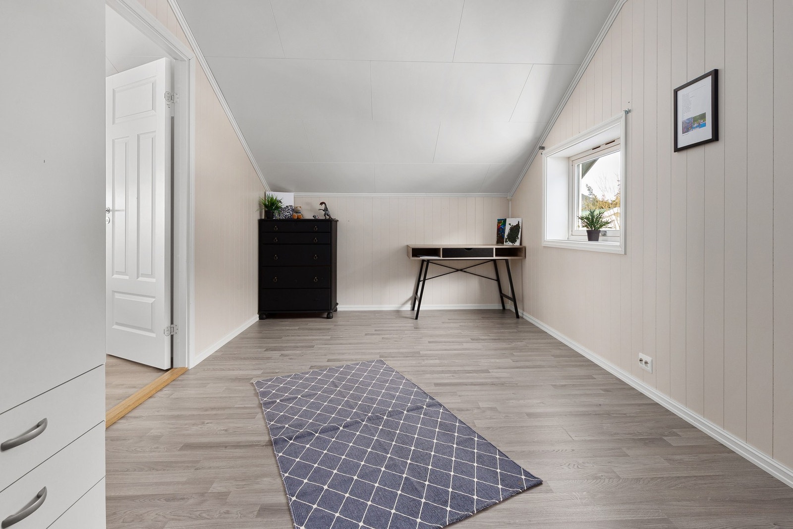 Soverom nr. 6 er også romslig med flere bruksmuligheter. Galleribilde