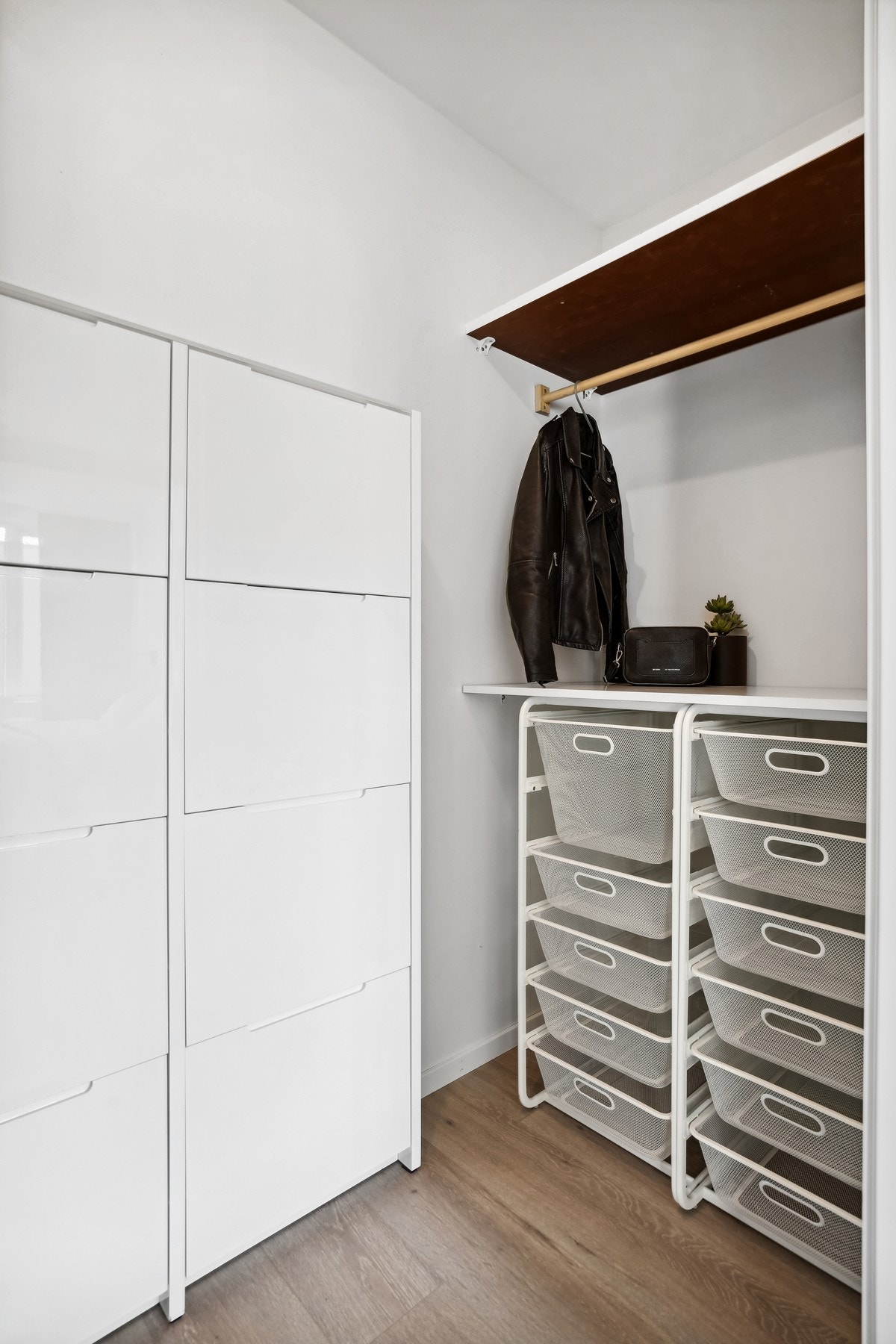 Veldig praktisk for ekstra oppbevaringsplass! Galleribilde