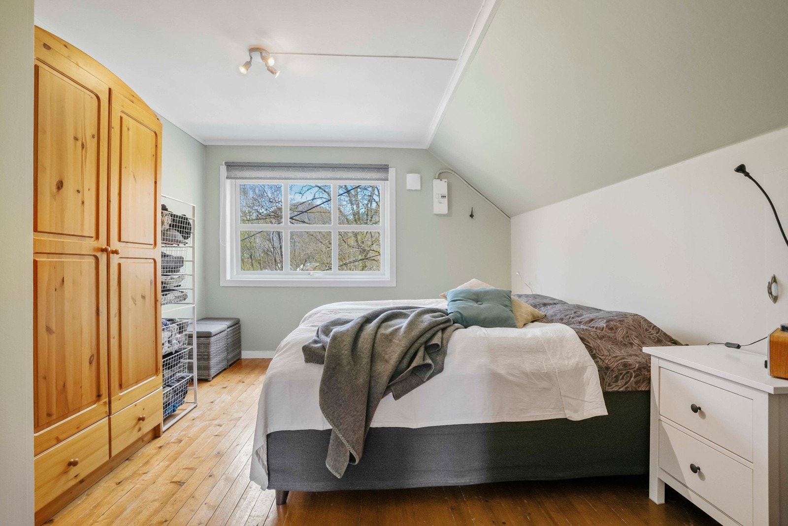 Soverom 1 av 3 på loftet Galleribilde