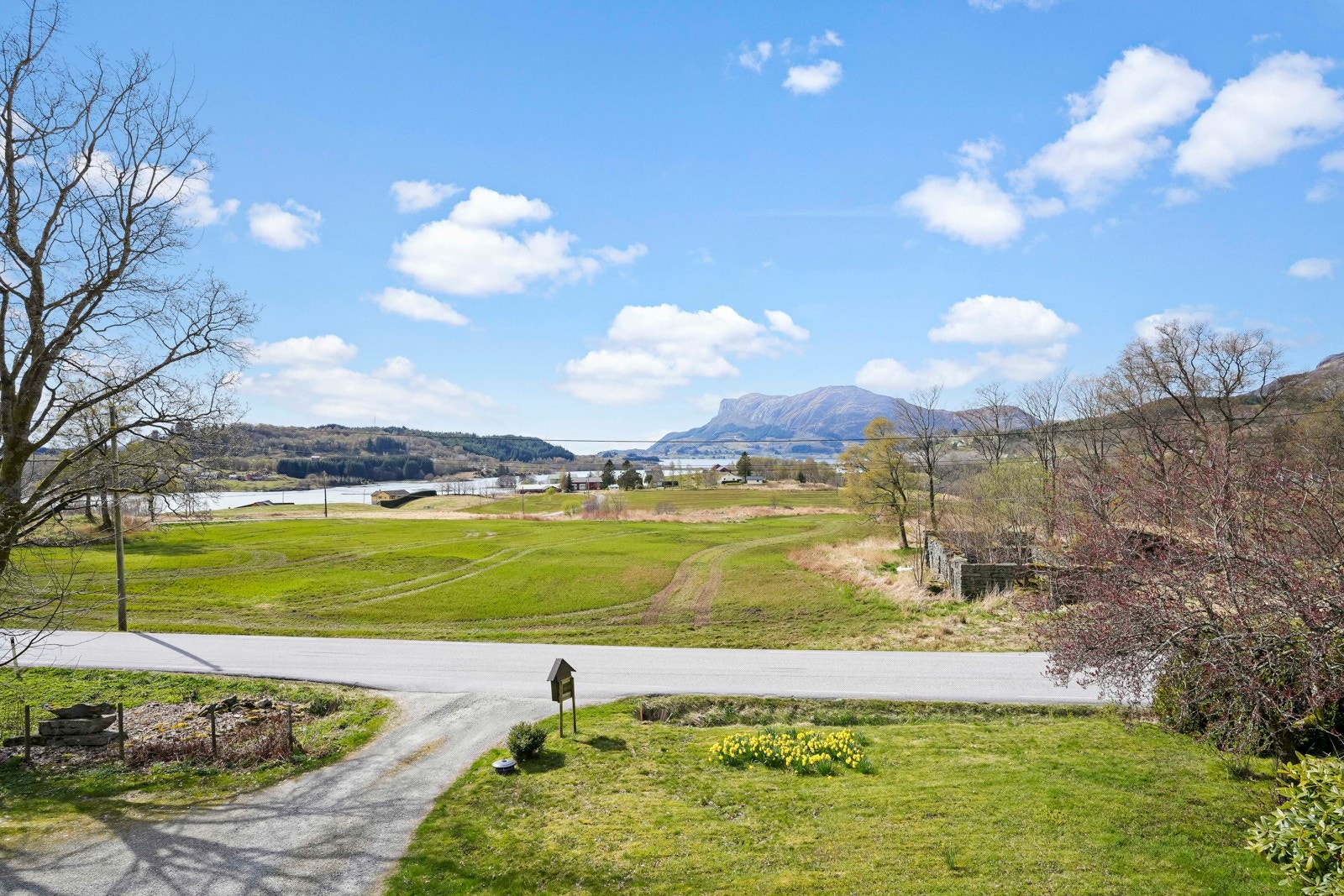 Noe av utsikten fra boligen Galleribilde