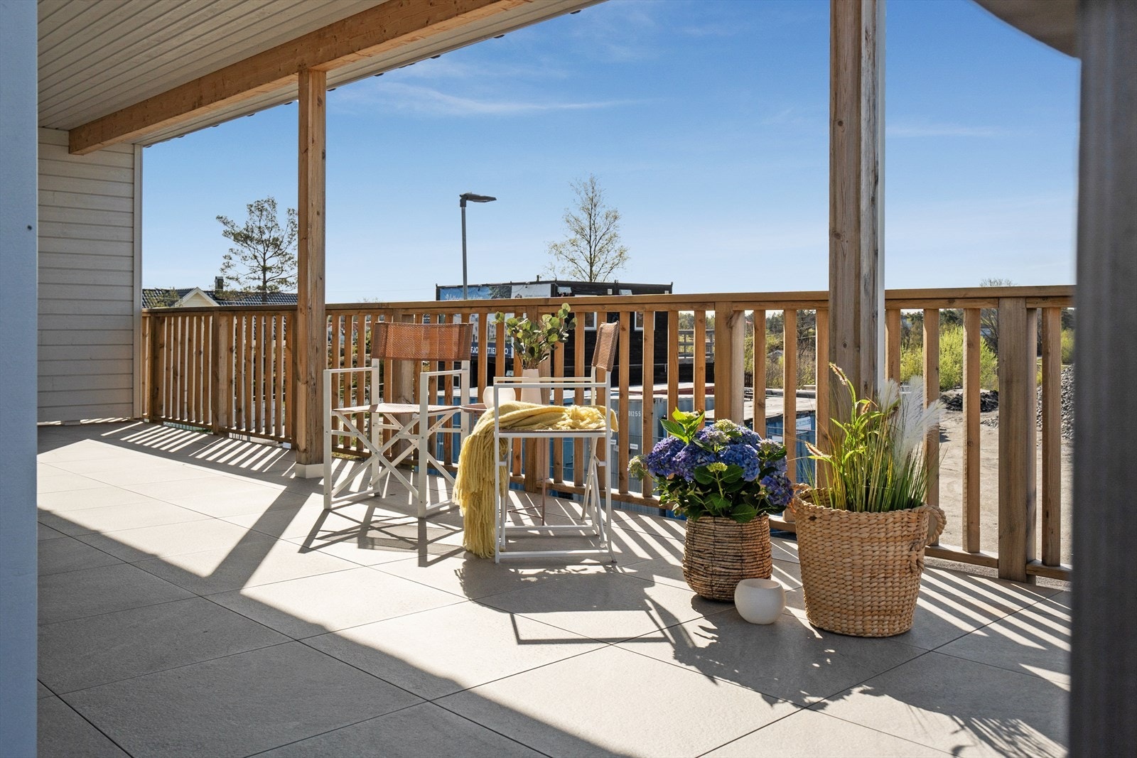 Overbygget veranda mot syd. Galleribilde