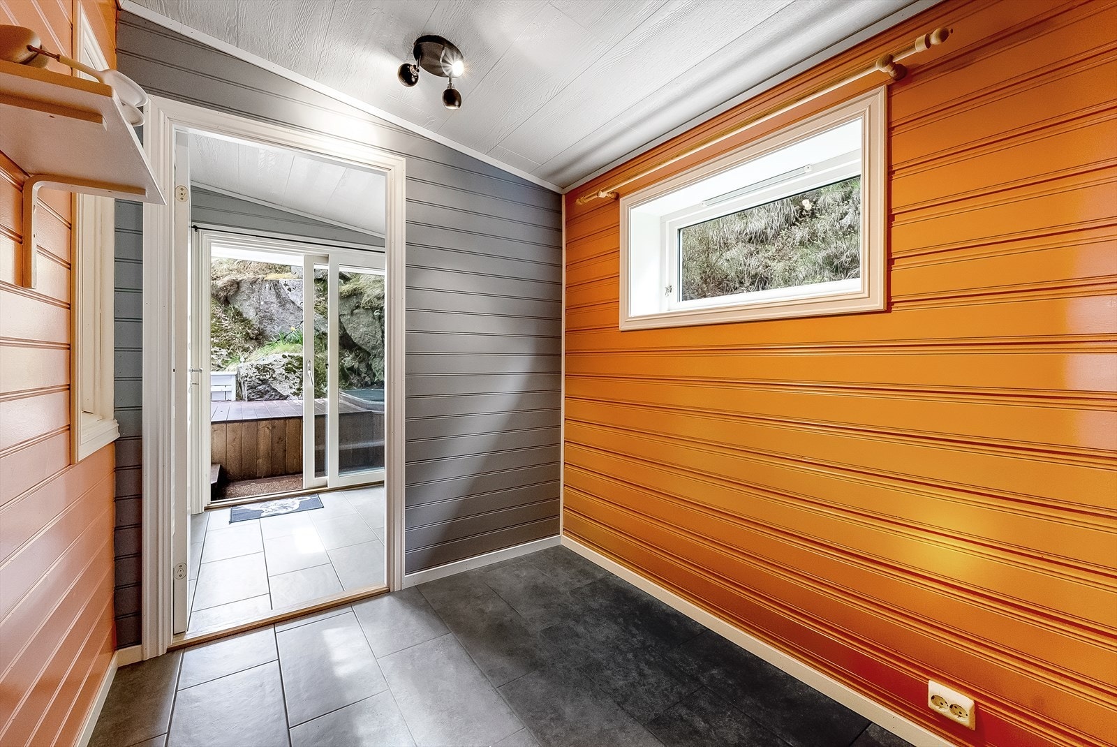 Tilbygg bakside - gang (Ikke byggesøkt) Galleribilde