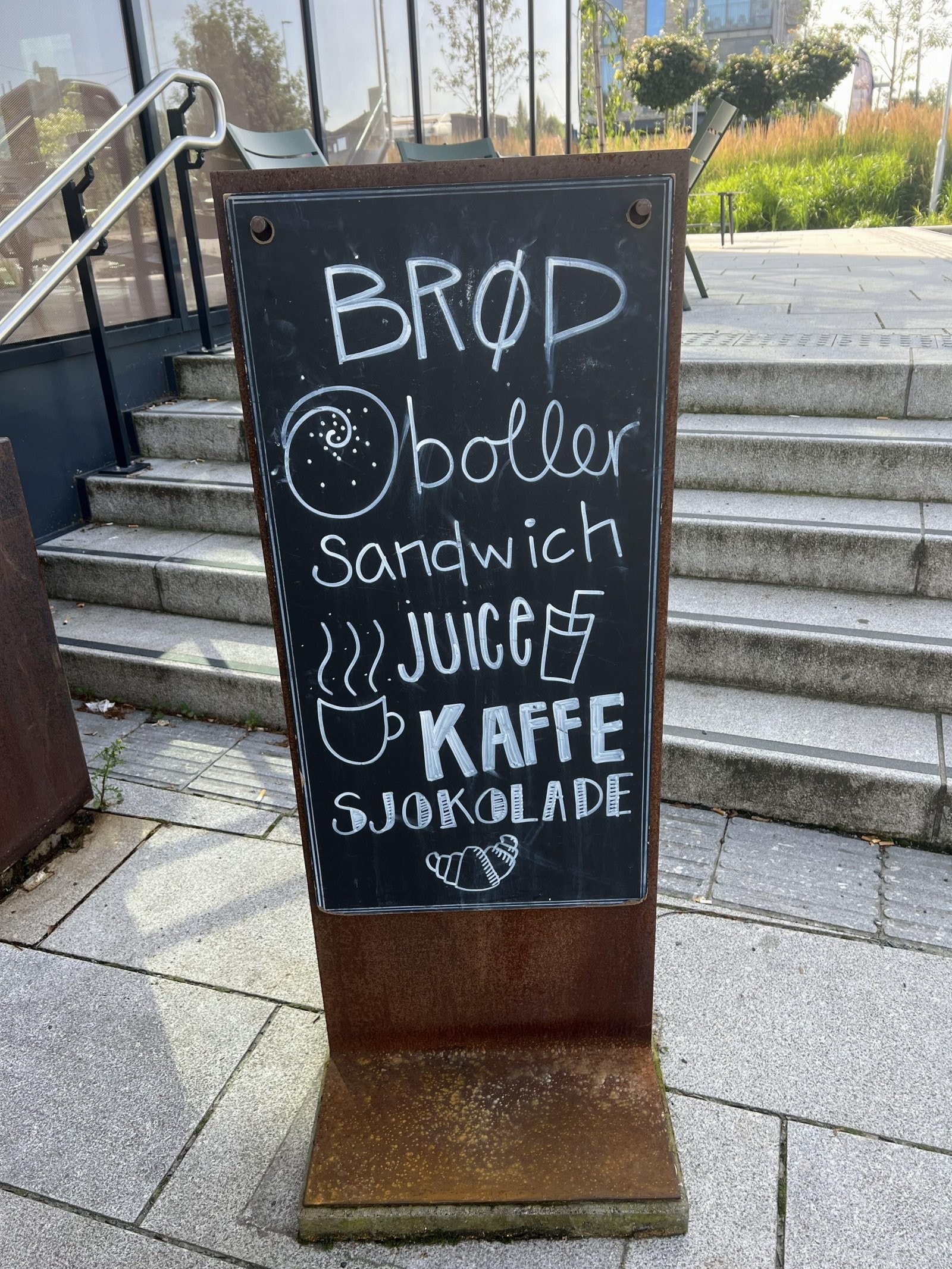 Velkommen inn på Røa Galleribilde