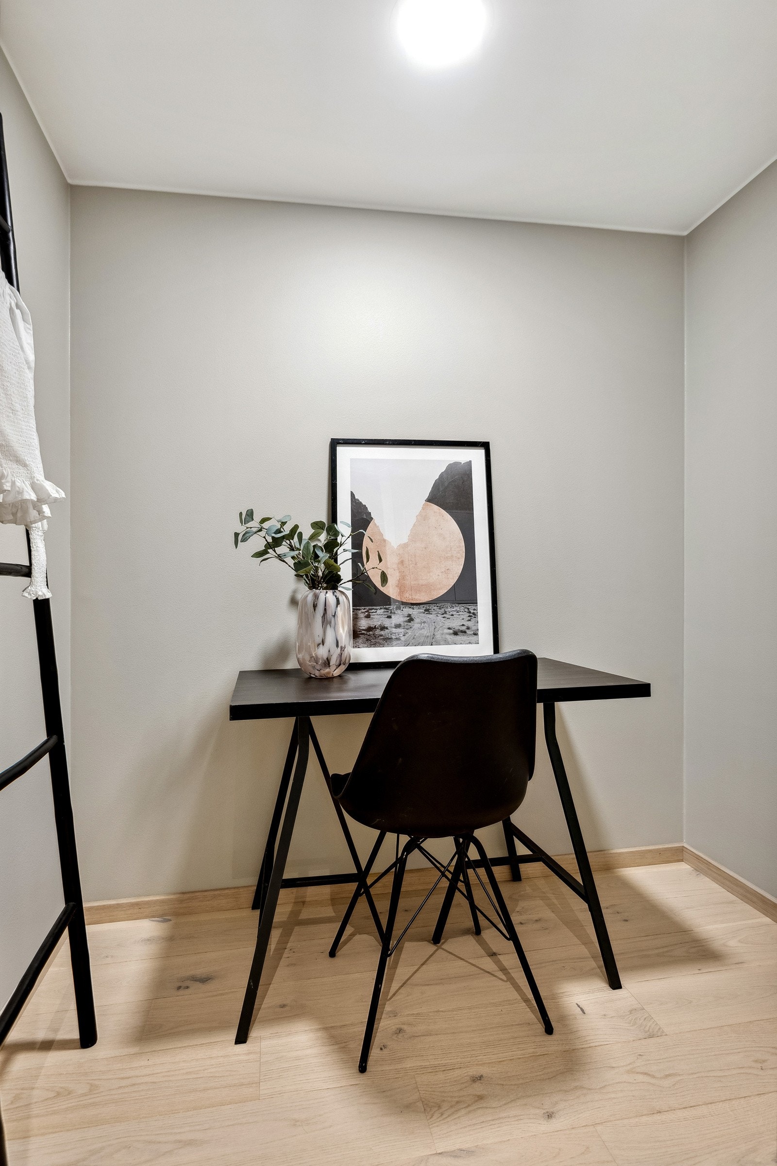 Bod på 3 kvm kan brukes til lagring/garderobe elelr innredes etter eget ønske Galleribilde