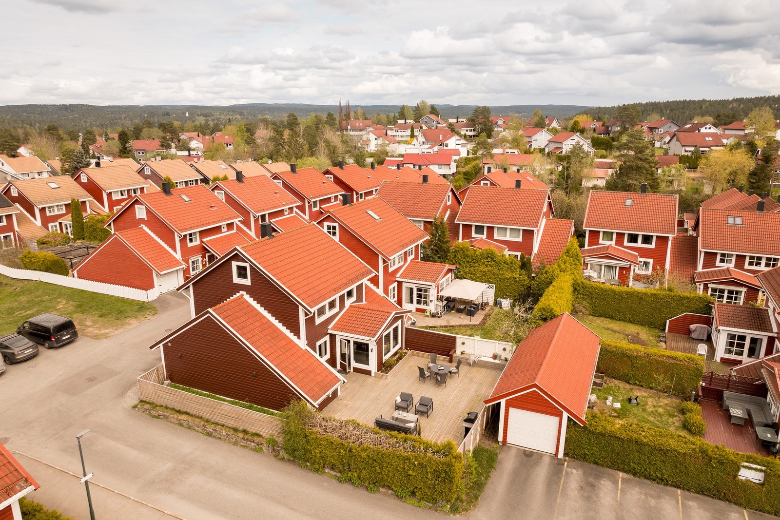 Kjedet enebolig o/3 etasjer med flotte uteplasser. Galleribilde