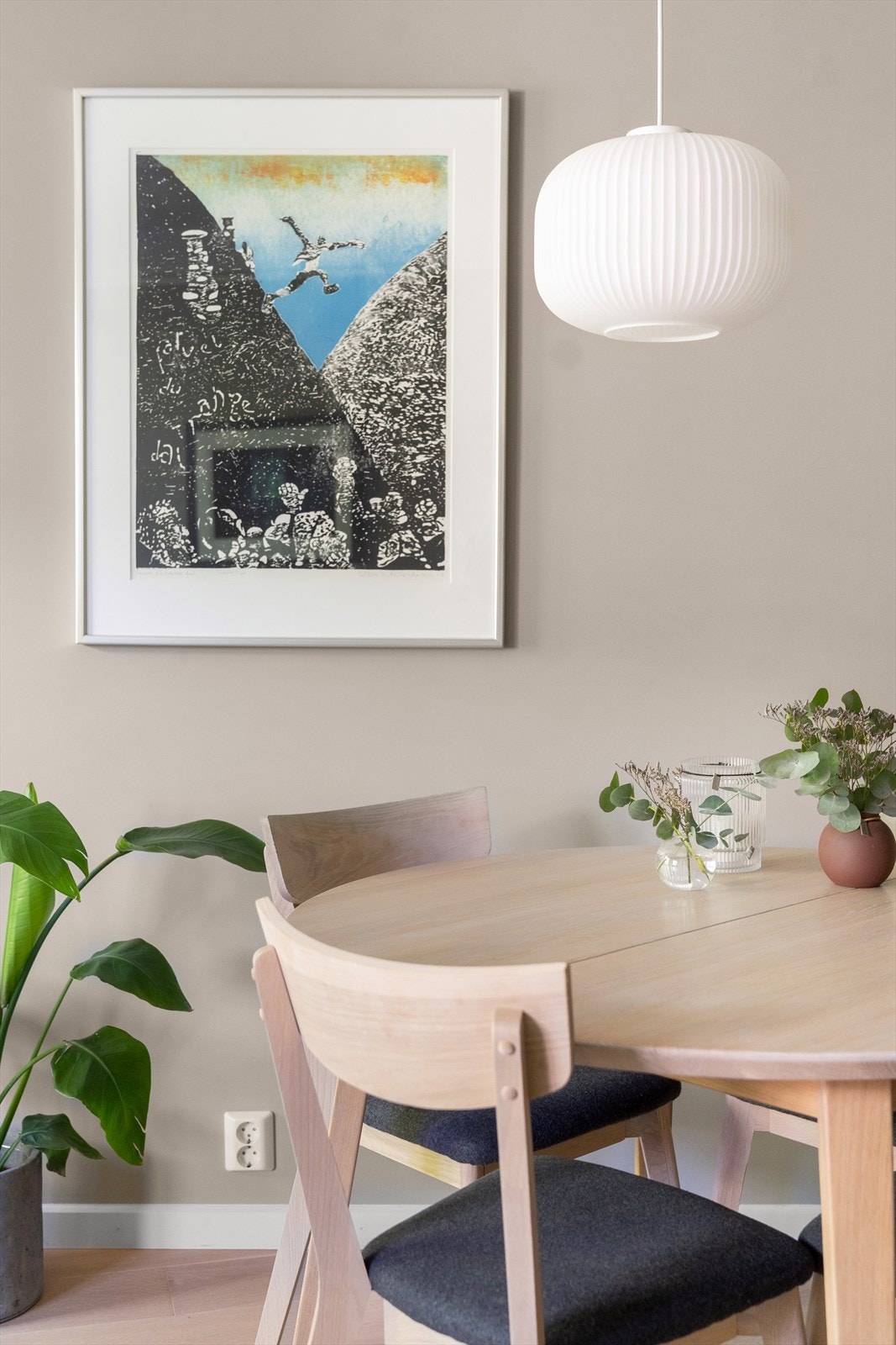 Gjennomgående planløsning og høy standard. Galleribilde