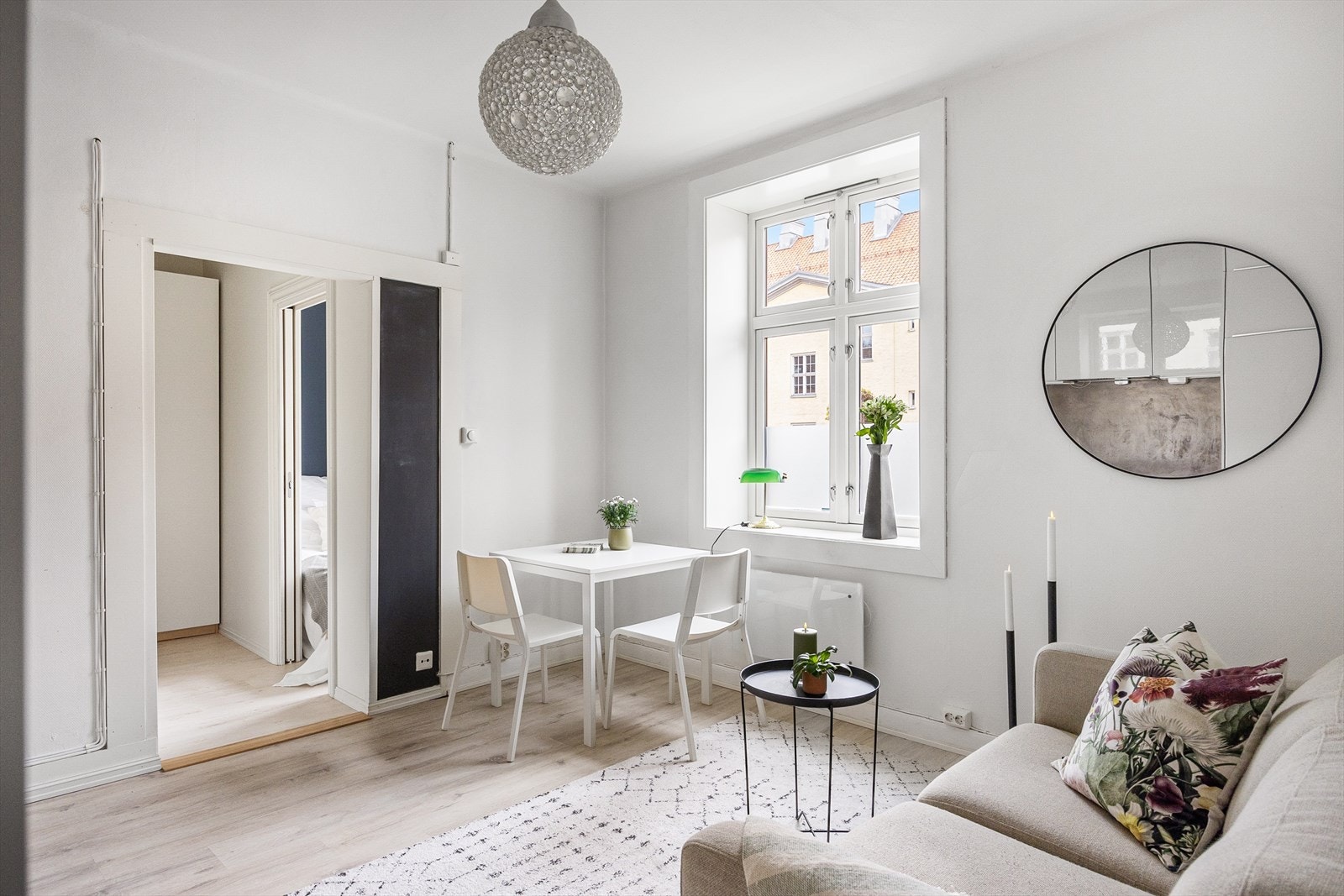 Leiligheten ble pusset opp i 2018 med bl.a. nytt kjøkken, nytt bad, nytt gulv og nymalte overflater. Galleribilde