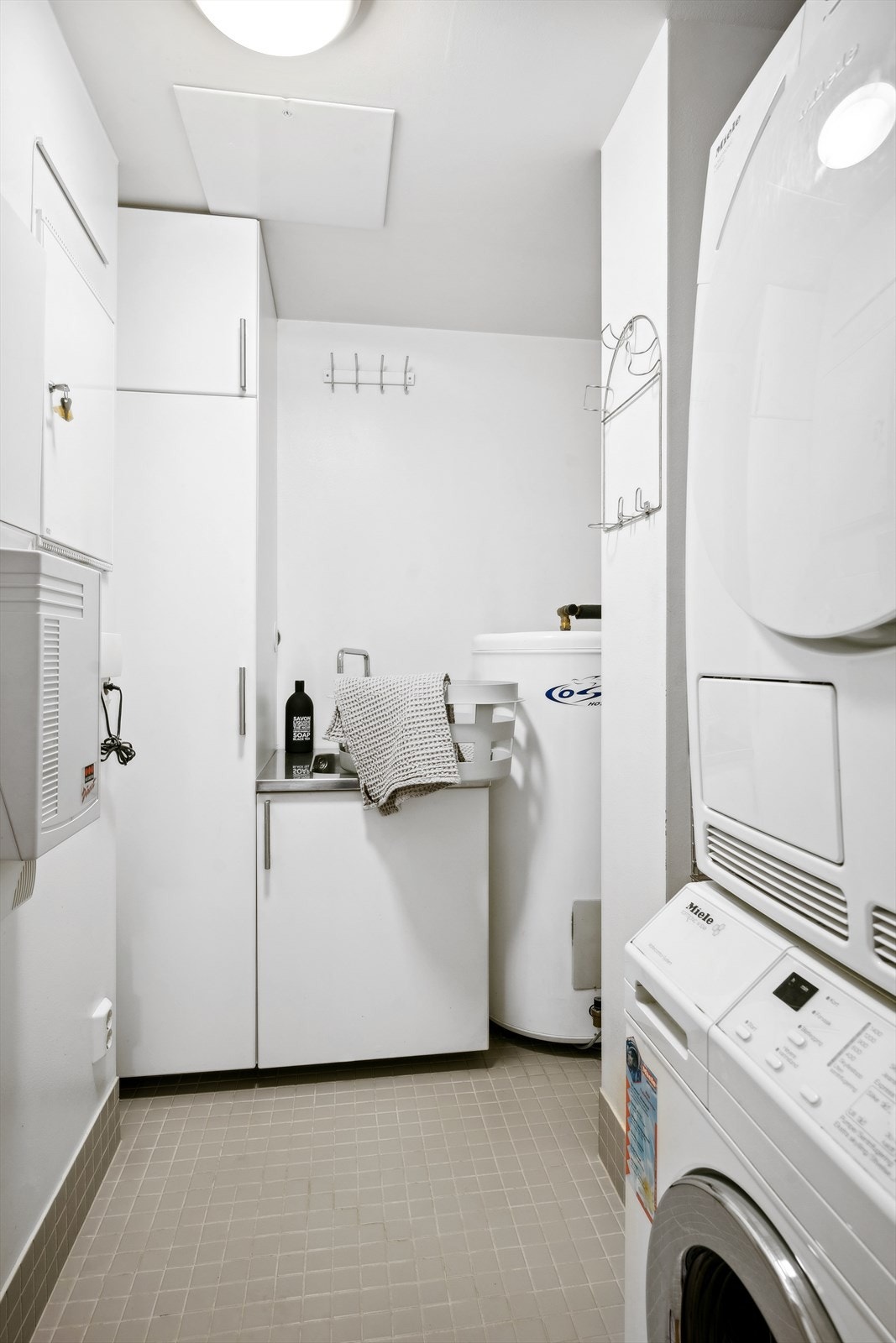 Praktisk separat vaskerom Galleribilde
