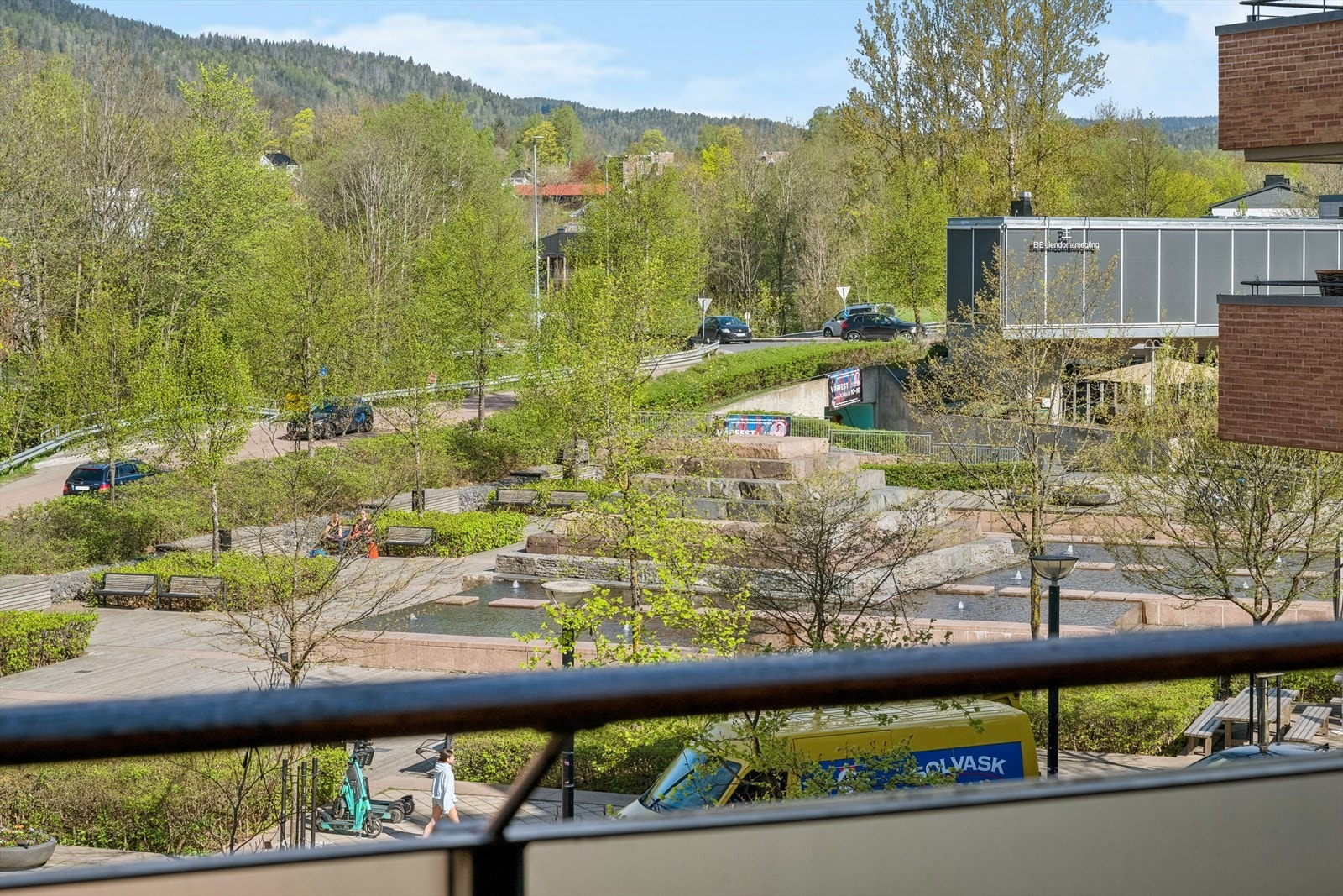 Utsikt fra balkong Galleribilde