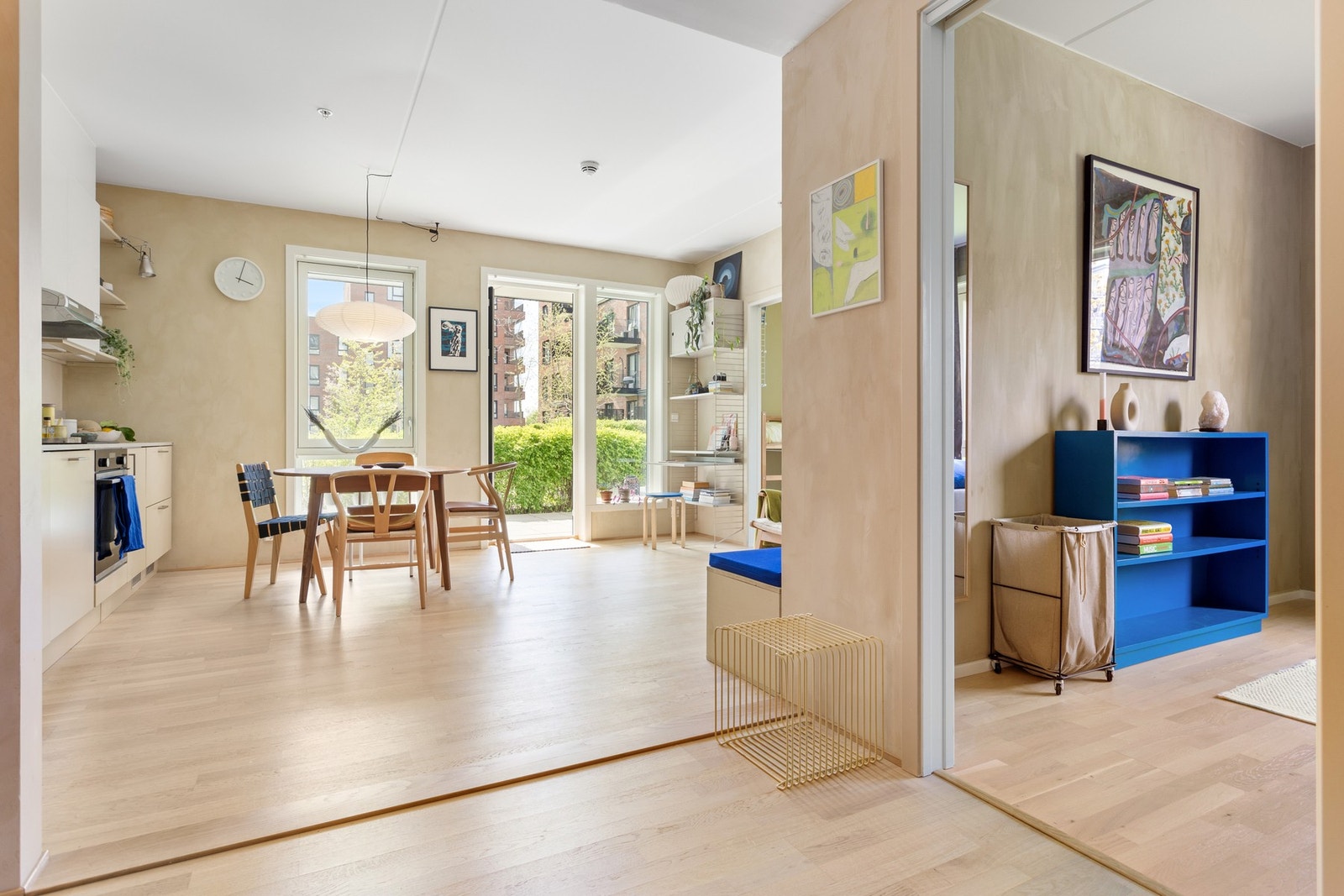 Leiligheten har vannbåren gulvvarme i entreen, stuen og barnerommet (ikke tv-stuen) Galleribilde