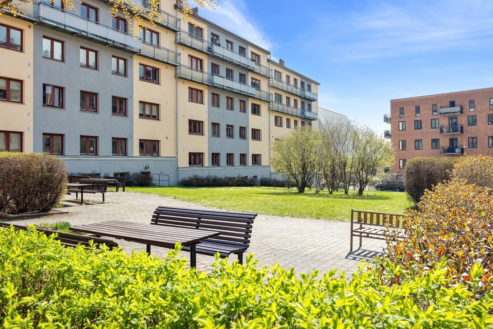 Borettslaget har store, flotte uteområder. Galleribilde