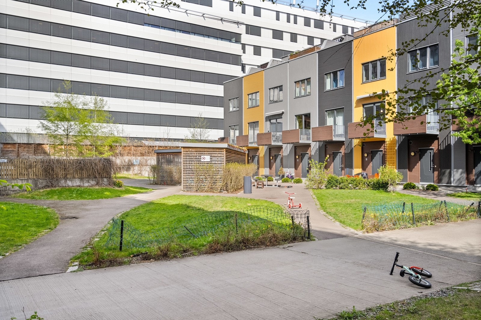 Flott opparbeidet indre gårdsrom. Galleribilde