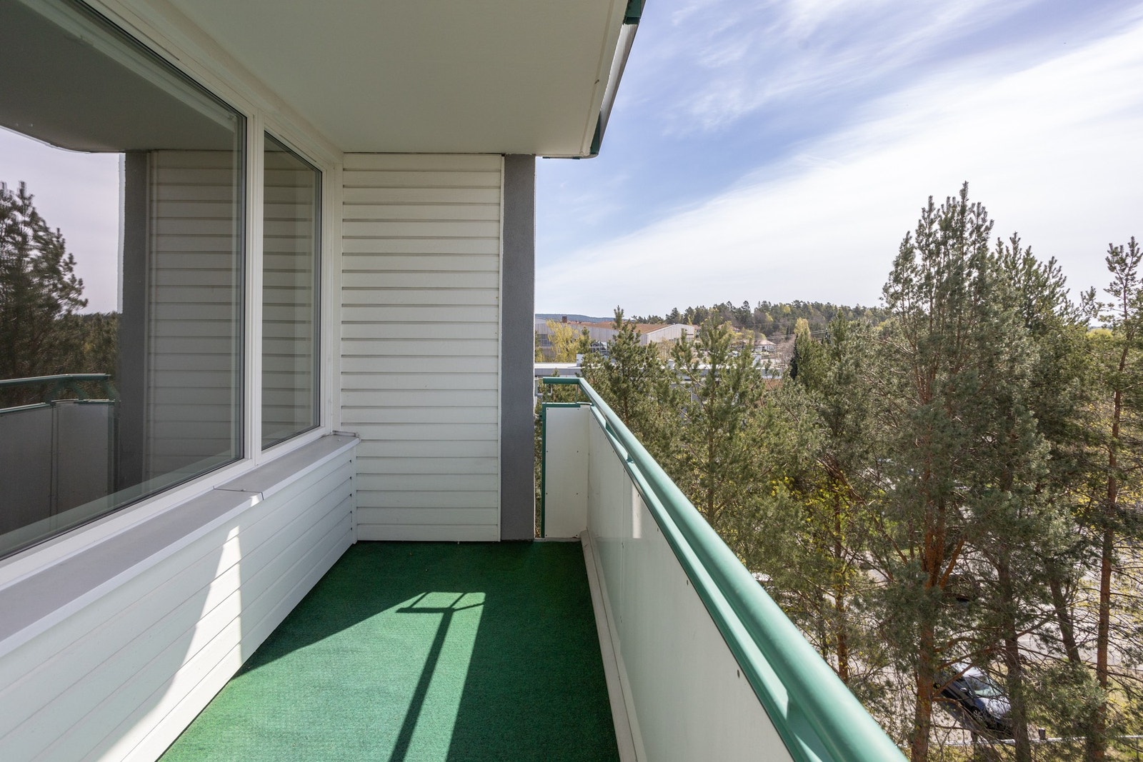 Leilighetens balkong er på ca. 11,5 kvm. Galleribilde