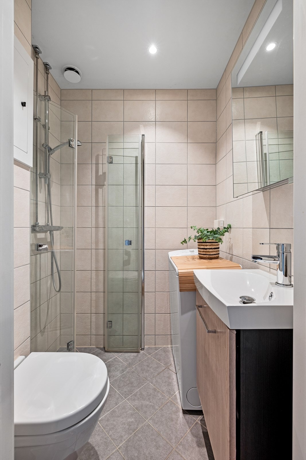 - Flislagt baderom fra 2019 - Galleribilde