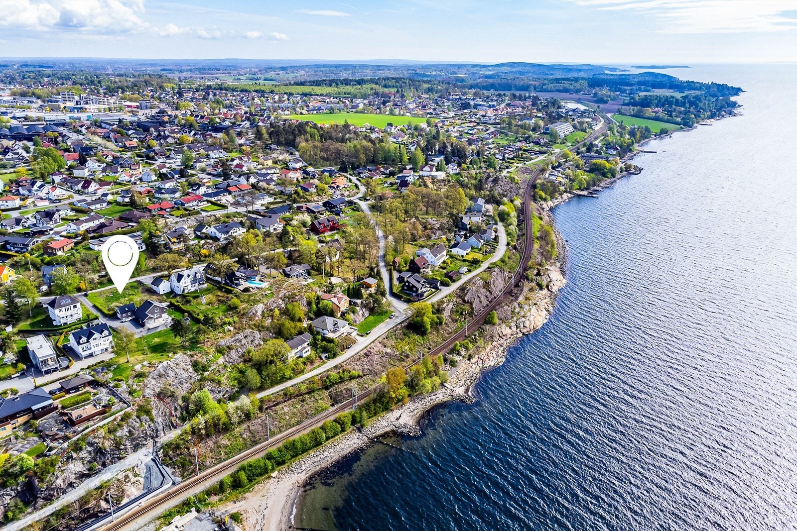 Nordhenget 7A formidles av Krogsveen. Galleribilde