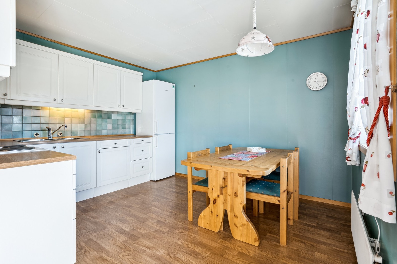 Flott beliggenhet i et meget barne -og familievennlig boligområde. Galleribilde