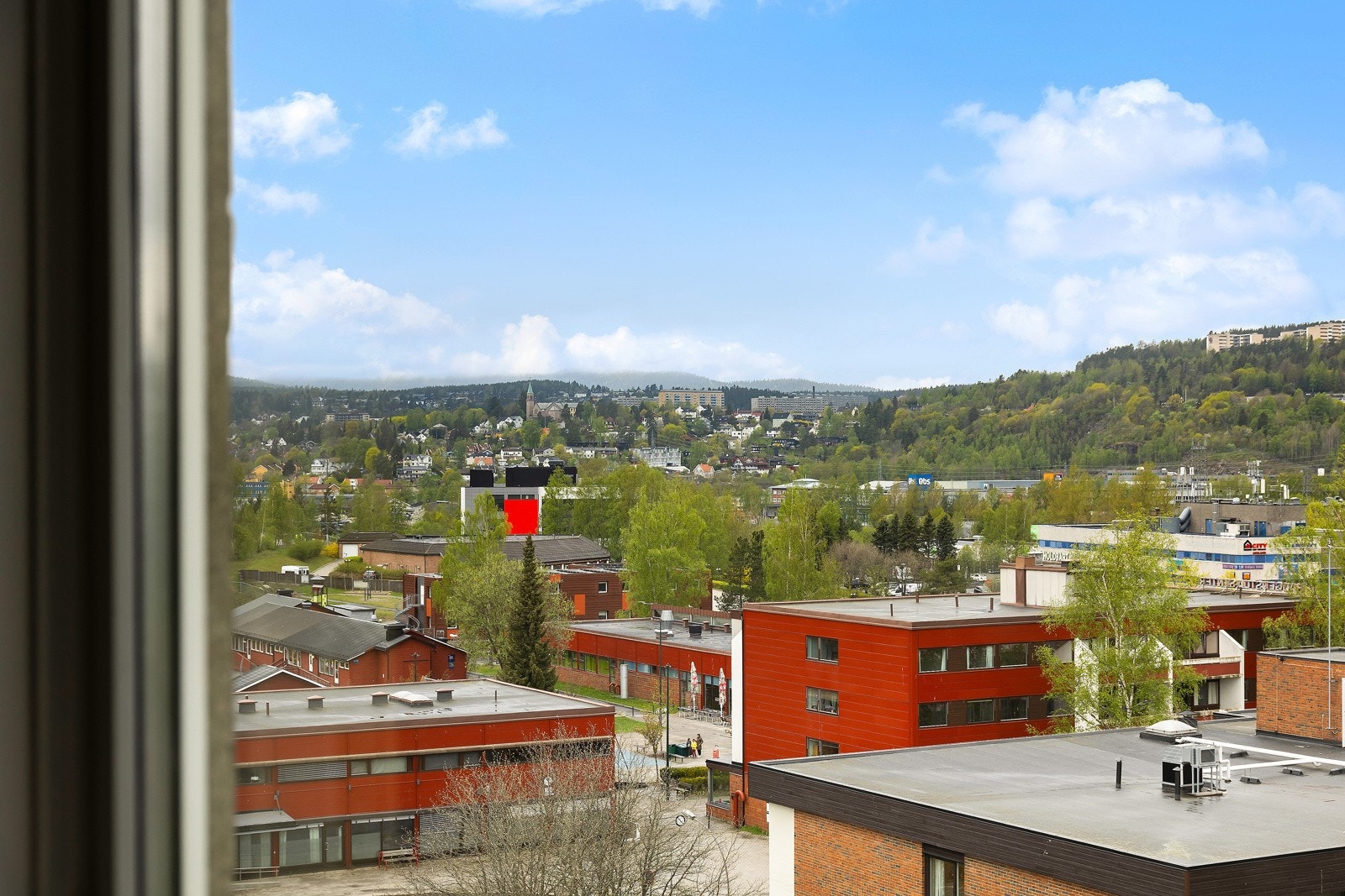 Toppleilighet med flott utsikt over nærområdet Galleribilde