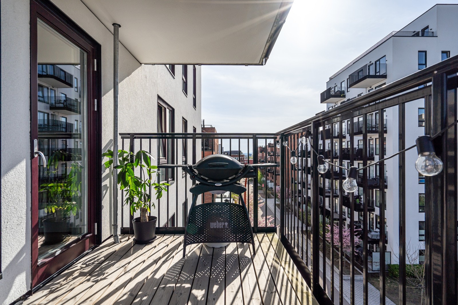 Balkong på ca. 7 kvm, med nordvestvendt himmelretning. Galleribilde