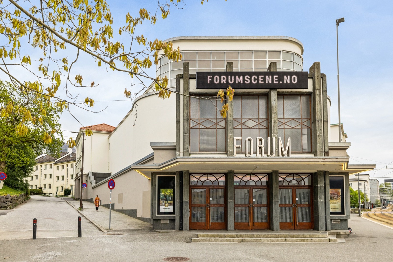 I nærheten er det også et rikt kulturtilbud av konserter og stand up gjennom året Galleribilde