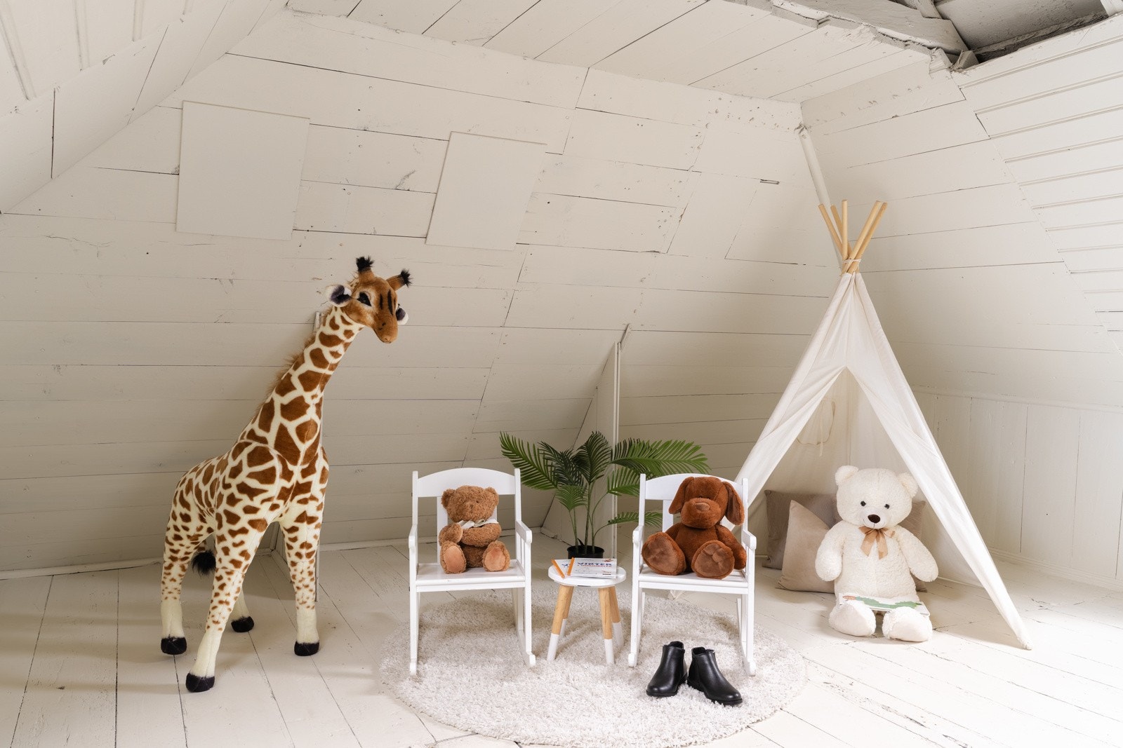 Stort loftsrom på 15 kvm, perfekt for lagring! Galleribilde