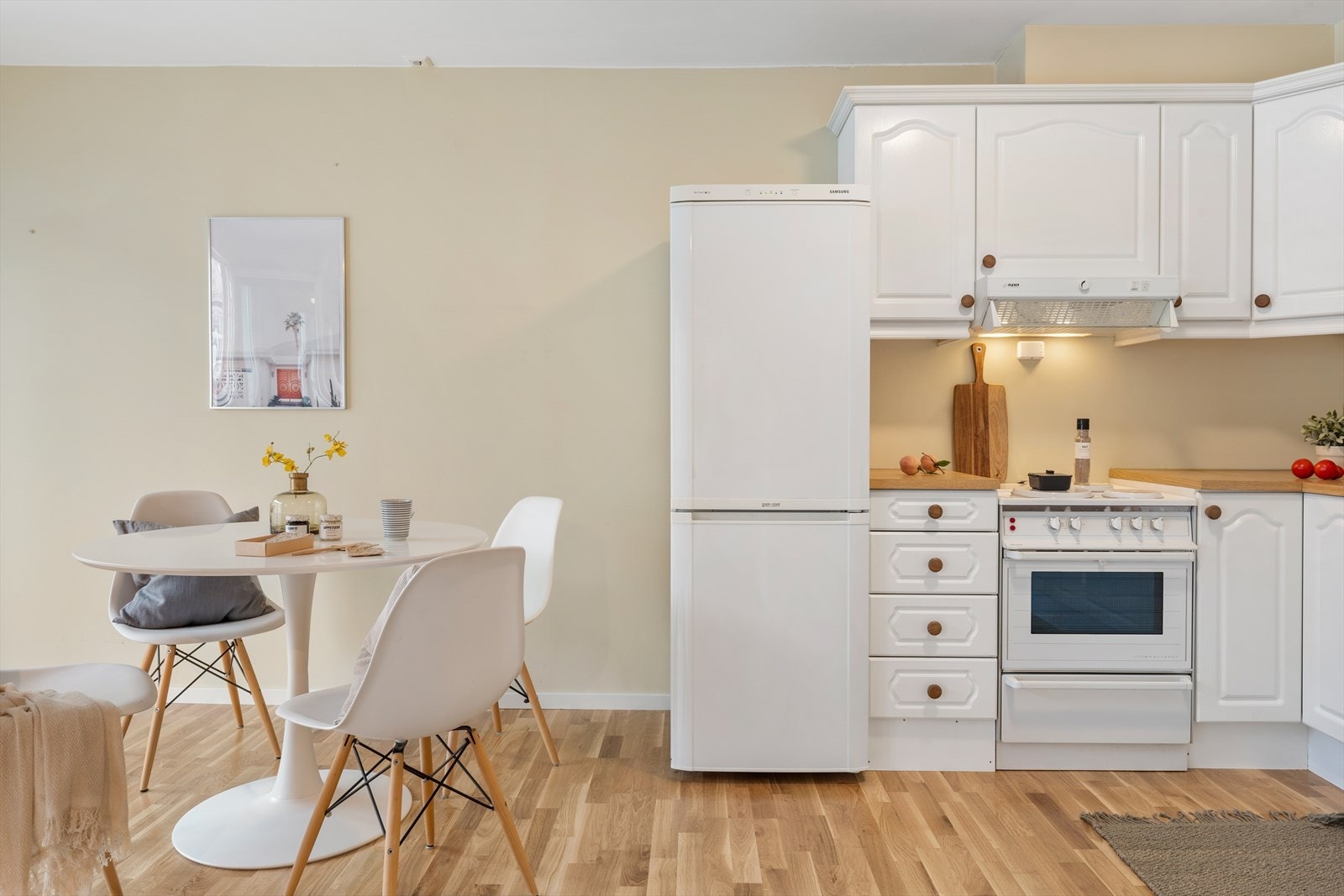 Det er opplegg til komfyr og kjøleskap. Galleribilde