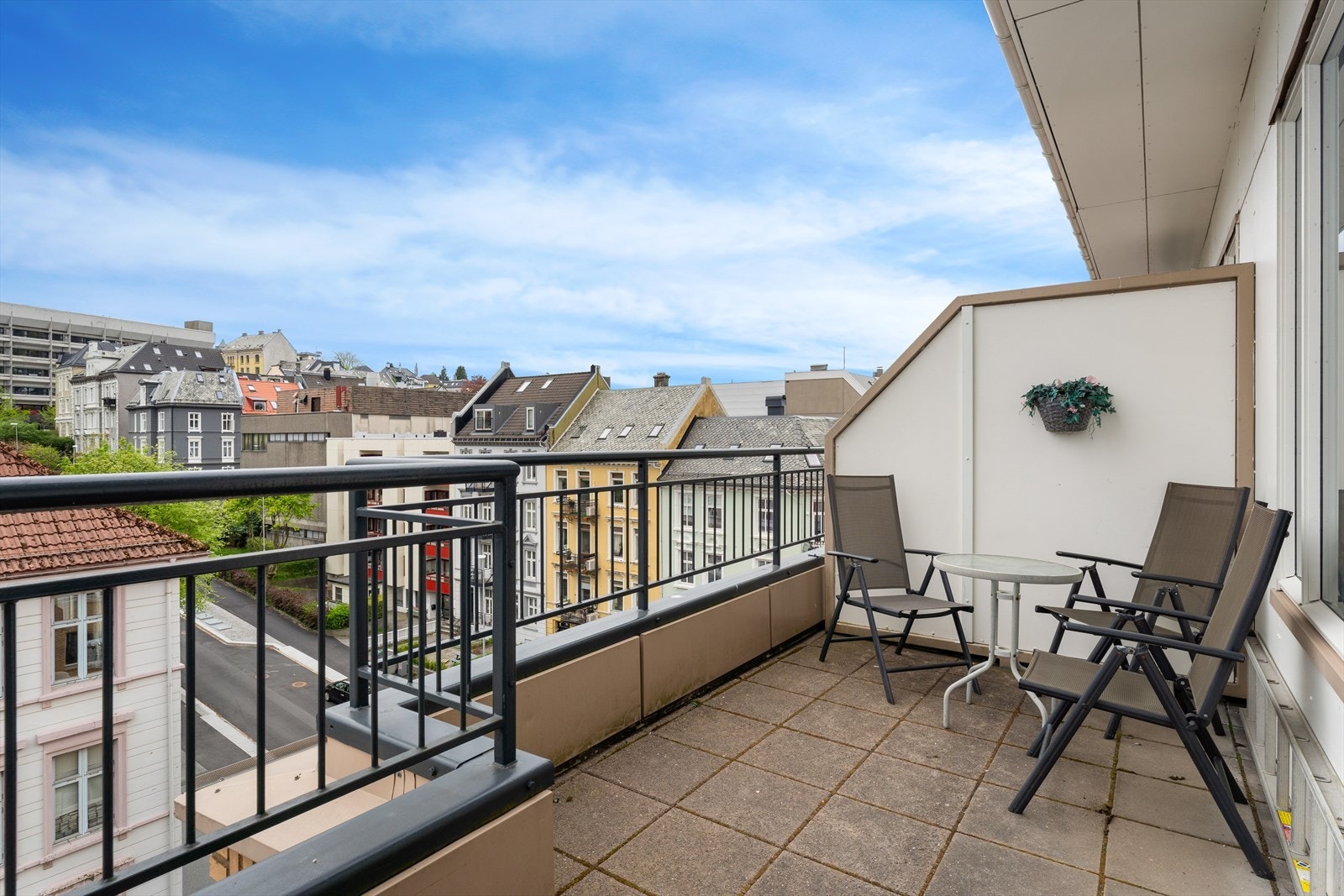 Felles takterrasse i byggets 7.etasje. Galleribilde