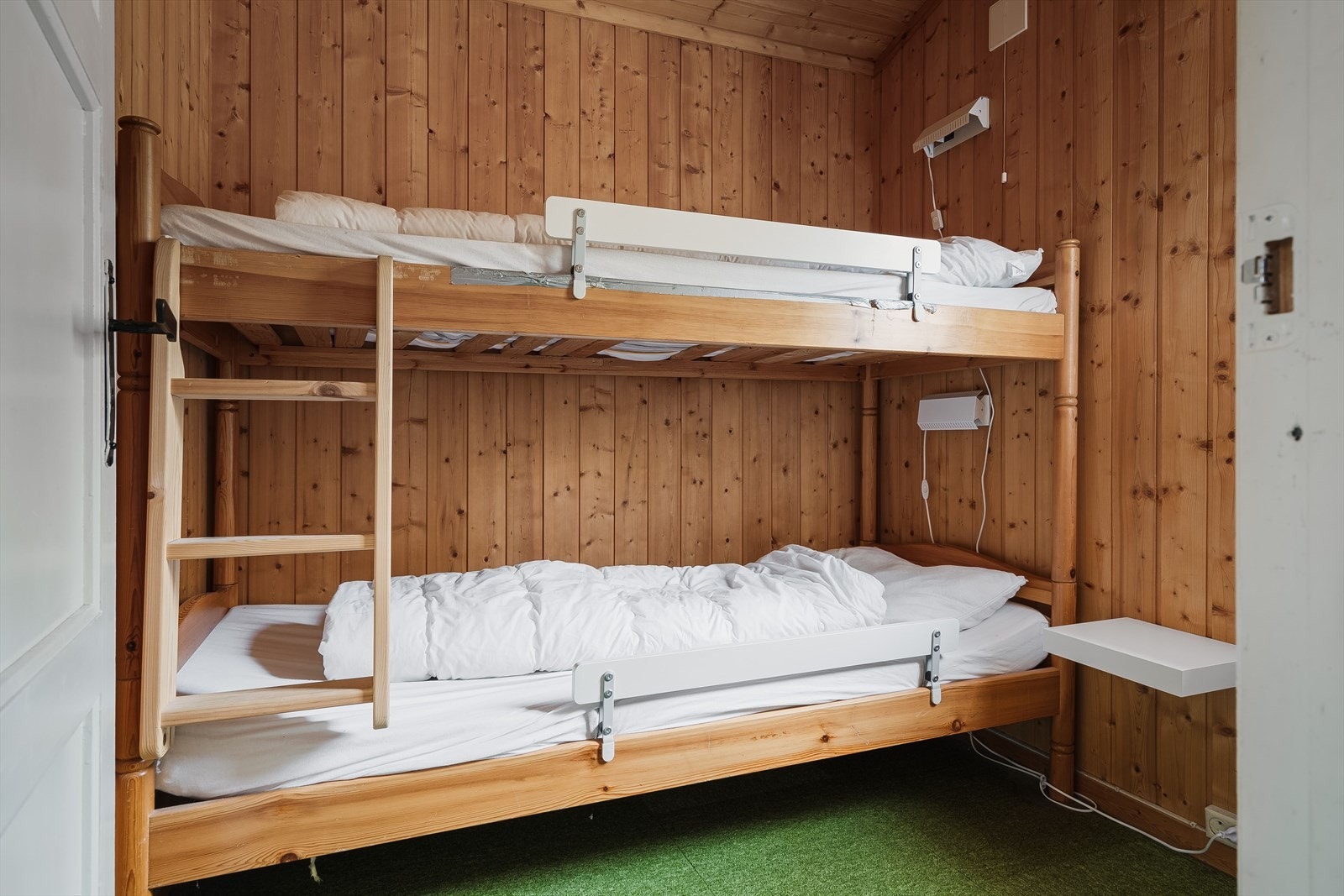 Soverom 1 er i dag innredet med en køyeseng med 2 sengeplasser. Galleribilde