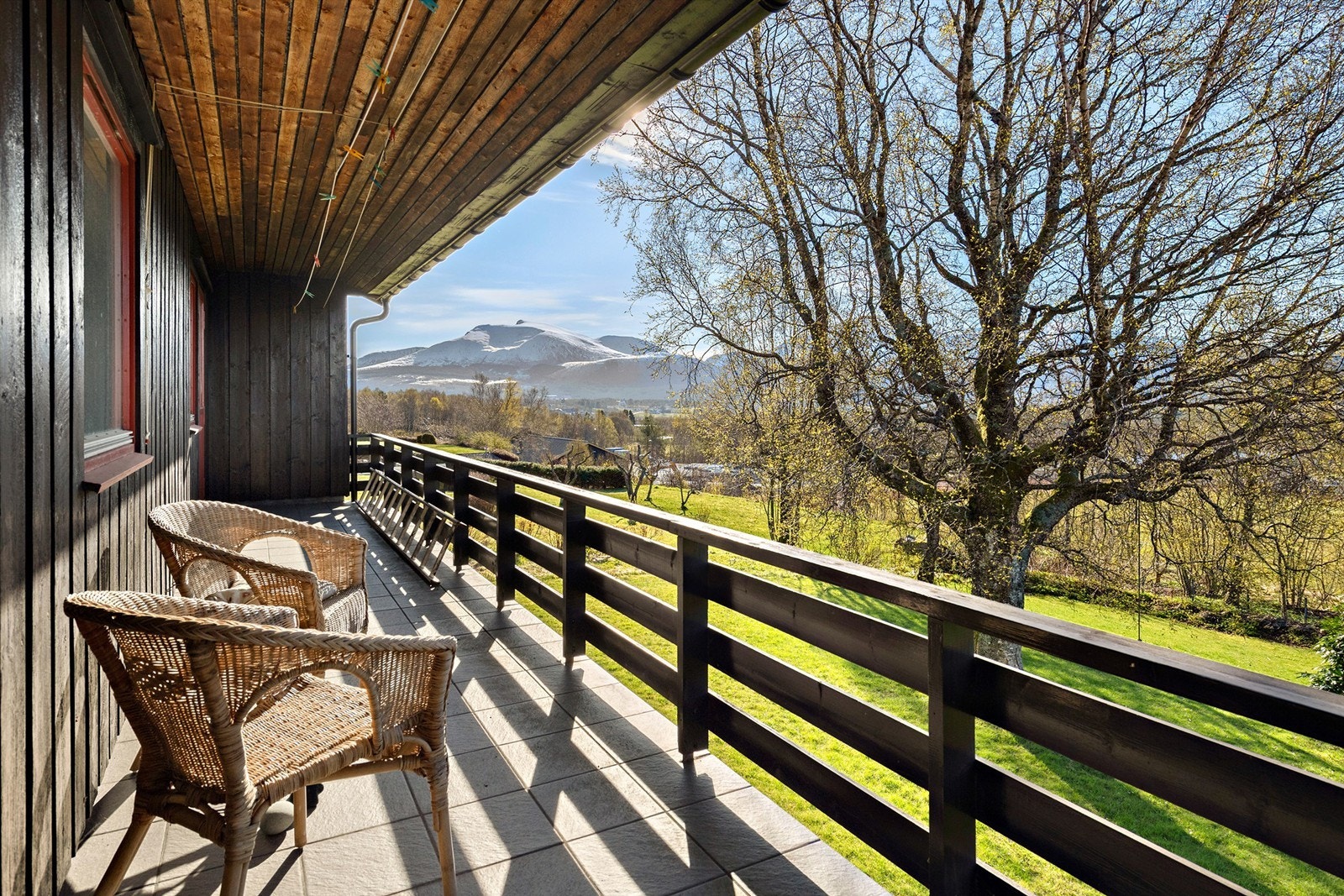 Sørvendt veranda Galleribilde