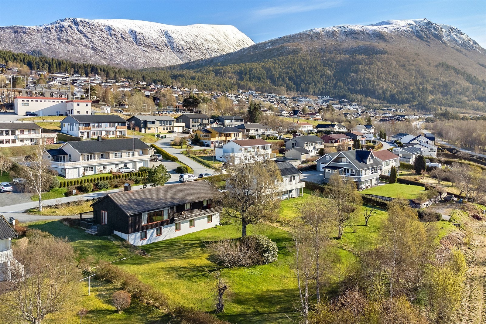 Velkommen til Haugsvingen 8 - presentert av Alexander Bjerkås i Møremegling! Galleribilde