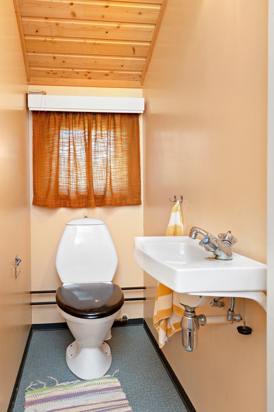 Toalettrom i 1. etasje Galleribilde