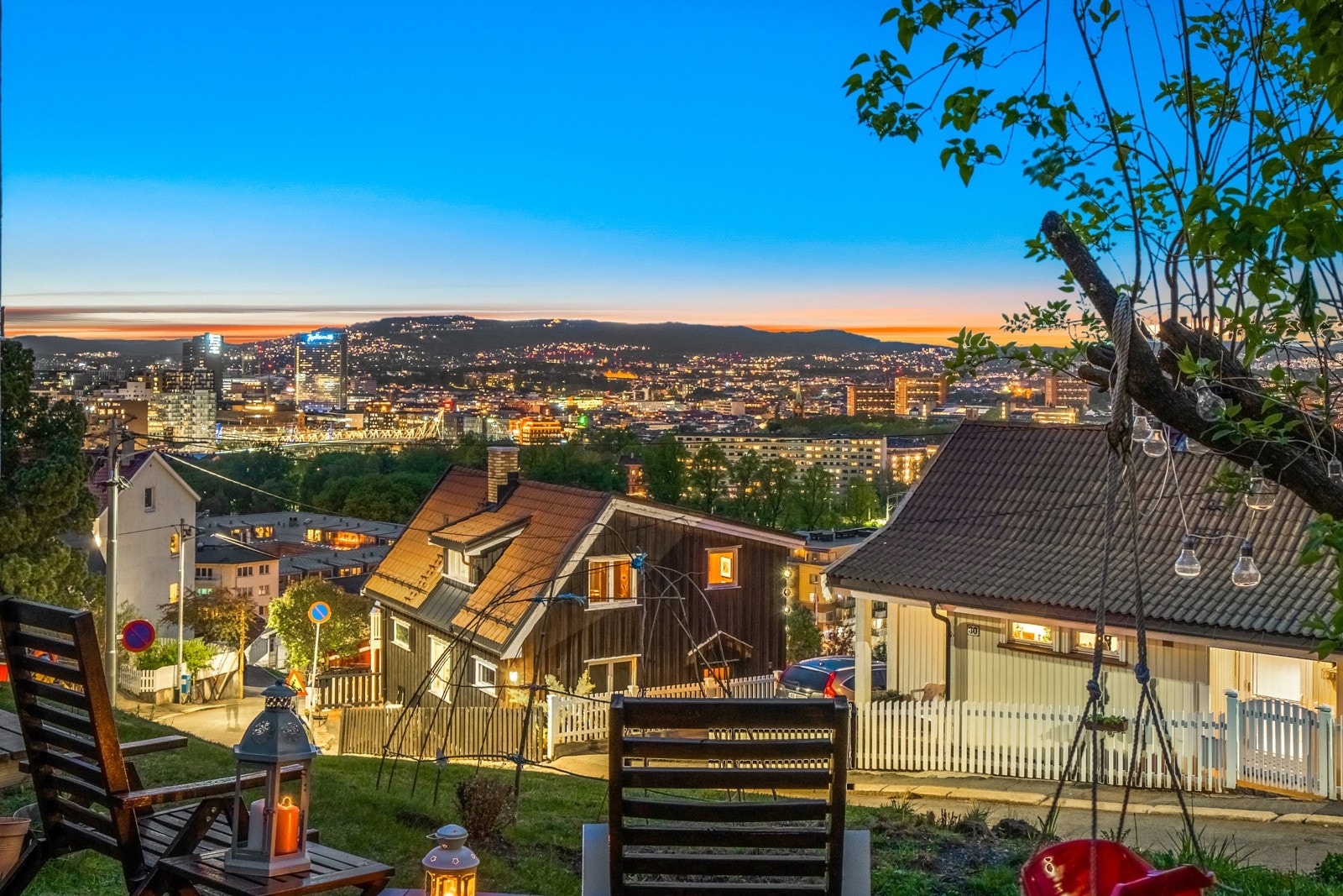 Fra fellesarealene kan du nyte noe godt i glasset en sen sommerdag med den deiligste utsikte over Oslo. Galleribilde