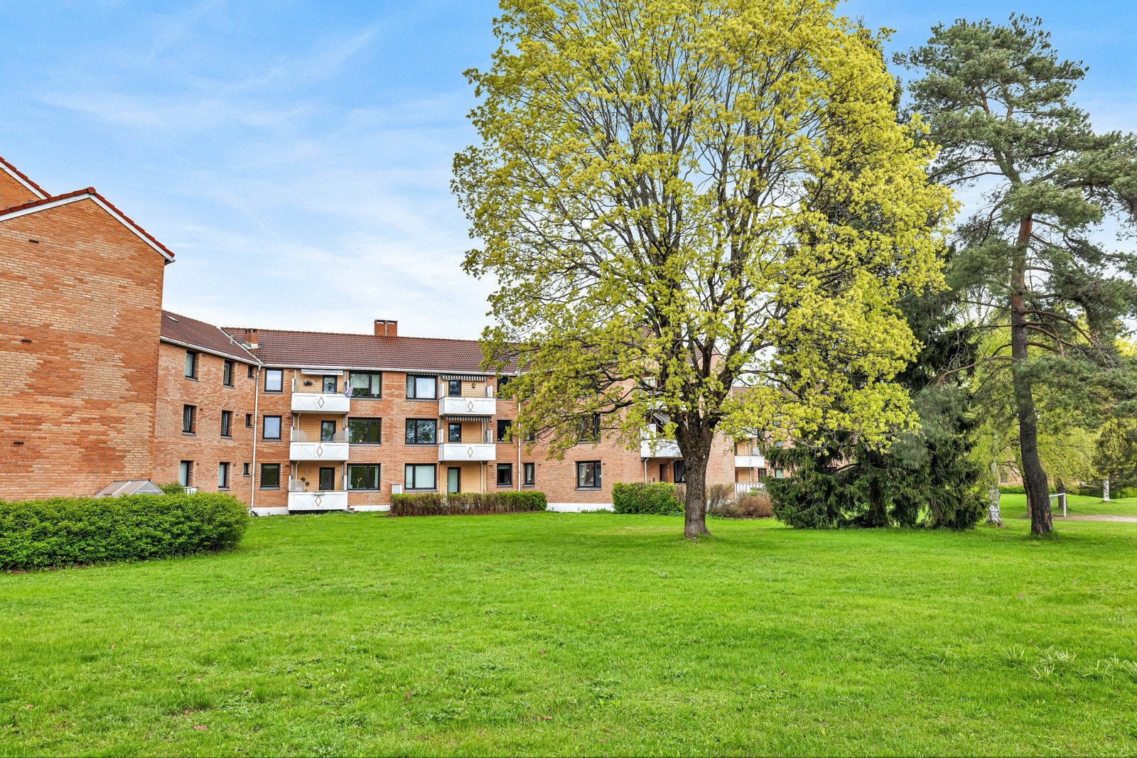 Stjerneblokkveien utmerker seg med fine grøntarealer rundt boligene. Galleribilde