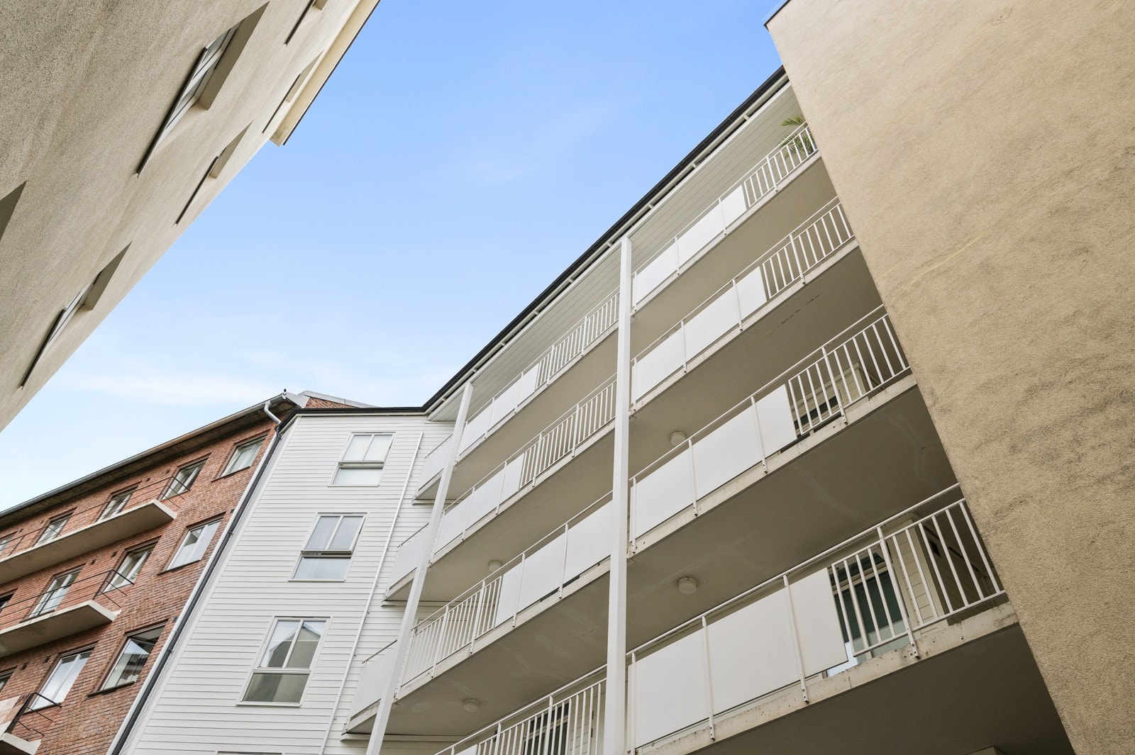 Borettslaget har noen garasjeplasser til utleie. Plass tildeles av styret etter liste. (arkivbilde) Galleribilde